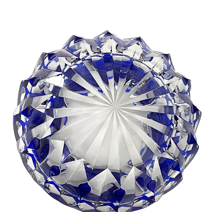 Val Saint Lambert blue cut-to clear Crystal ashtray, Signed In Good Condition For Sale In Delft, NL