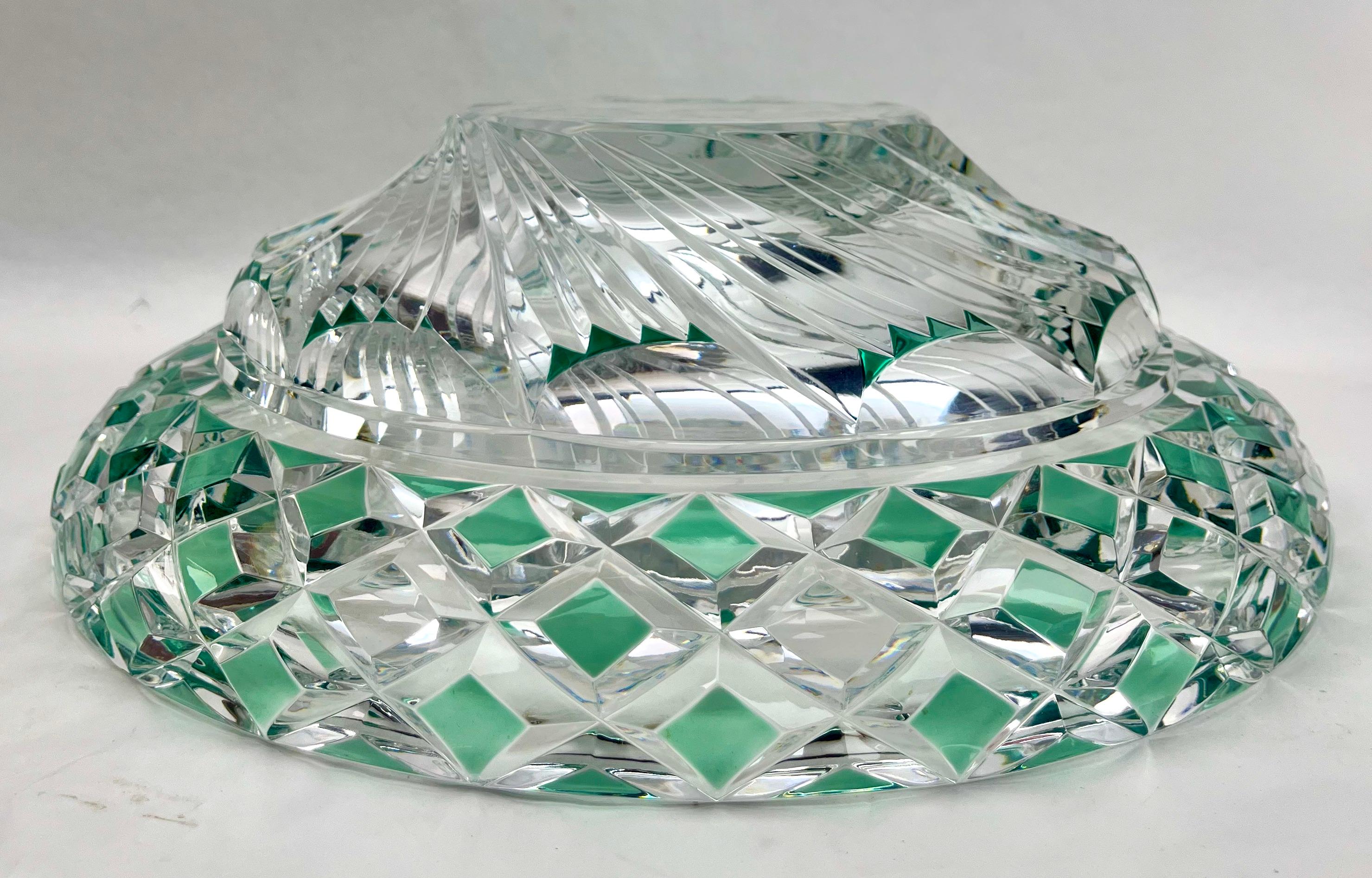 Val Saint Lambert Crystal Centerpiece, Fruits bowl Cut to Clear Signed and Label For Sale 4