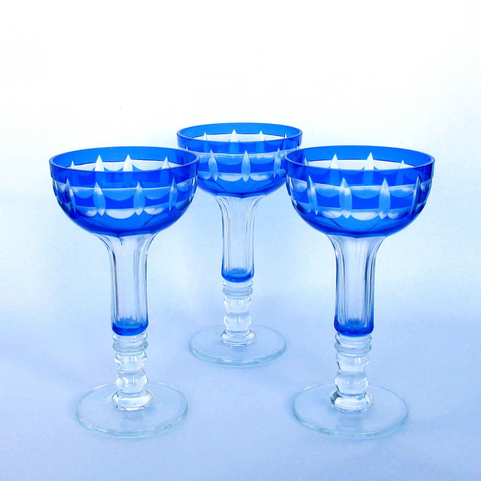 Lot de 12 gobelets en cristal Val Saint Lambert bleu cobalt superposé, taillés en clair en vente 3