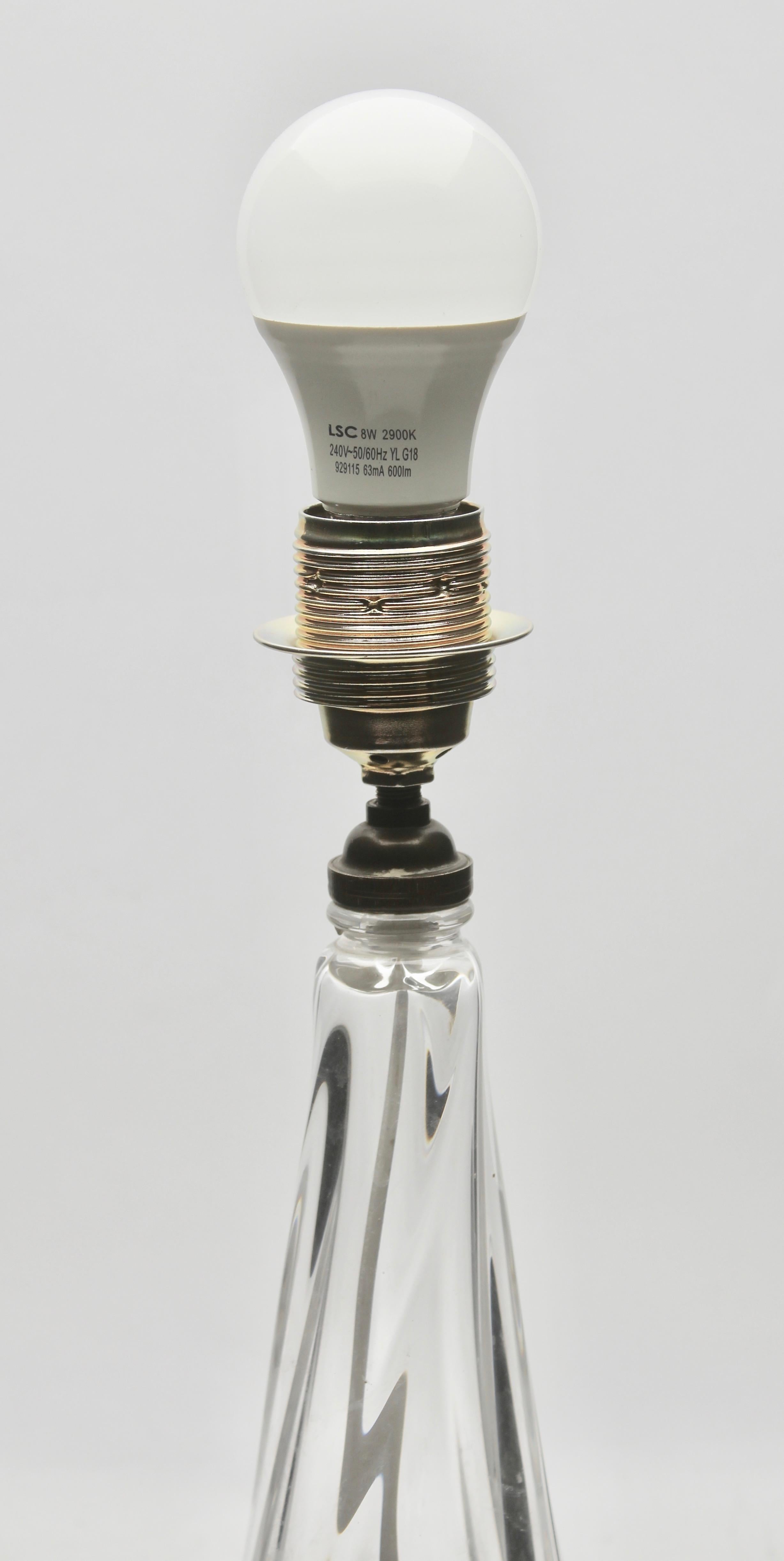 Lampe de bureau en cristal Val Saint Lambert étiquette Whit Label, excellent état Bon état - En vente à Verviers, BE