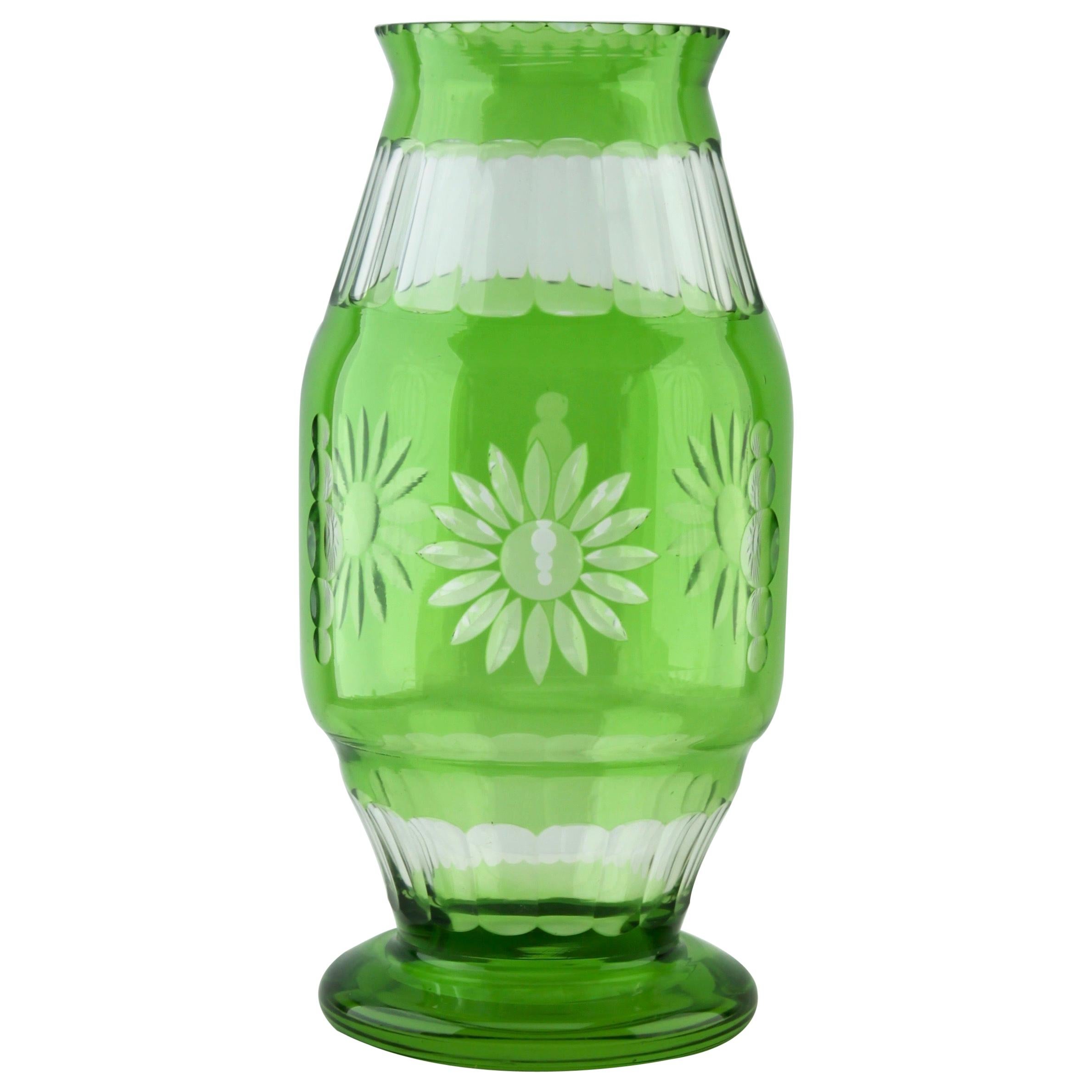 Vase en cristal du Val Saint Lambert taillé à clair, années 1950 en vente