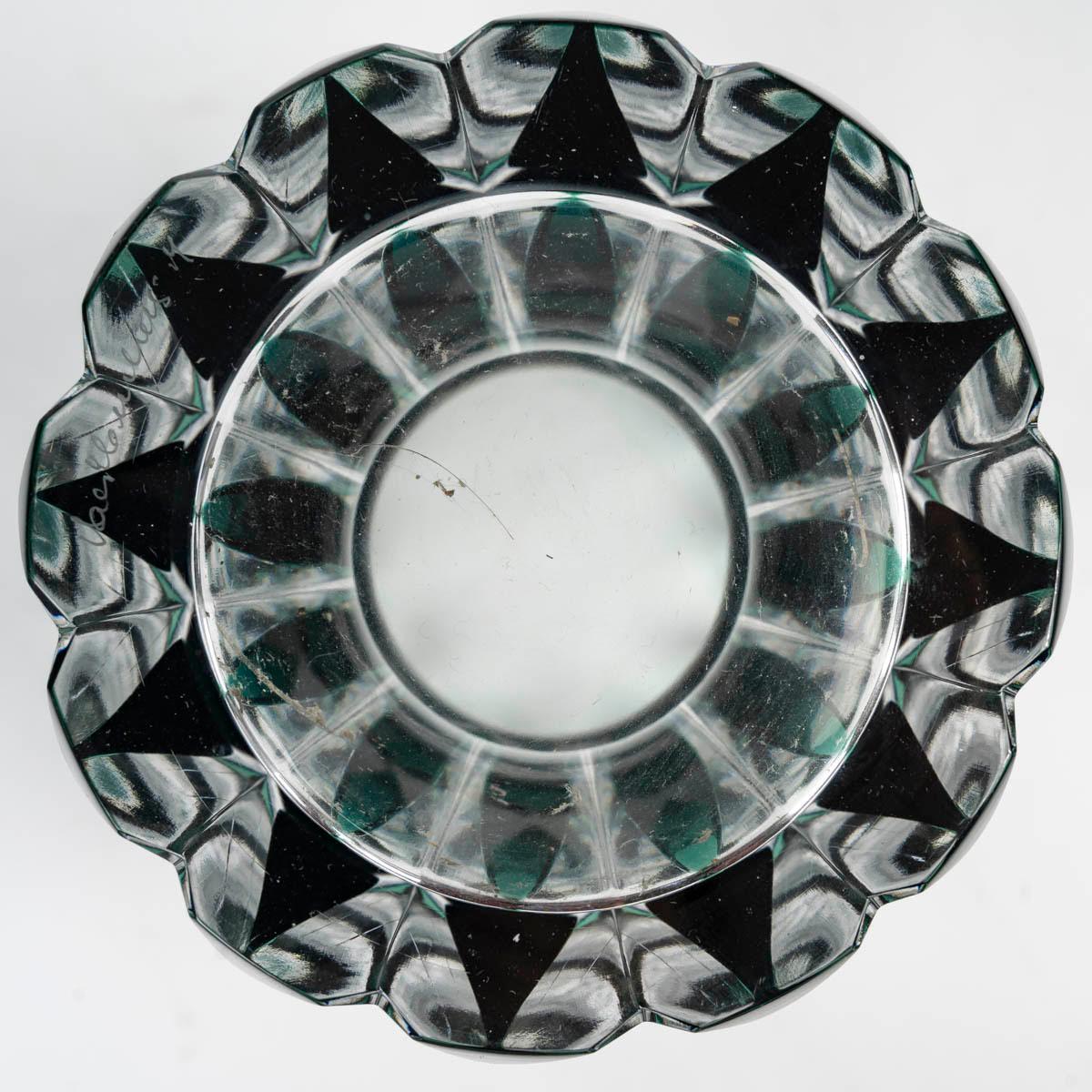 Val Saint Lambert Crystal Vase, early 20th Century, Napoleon III Style. 1