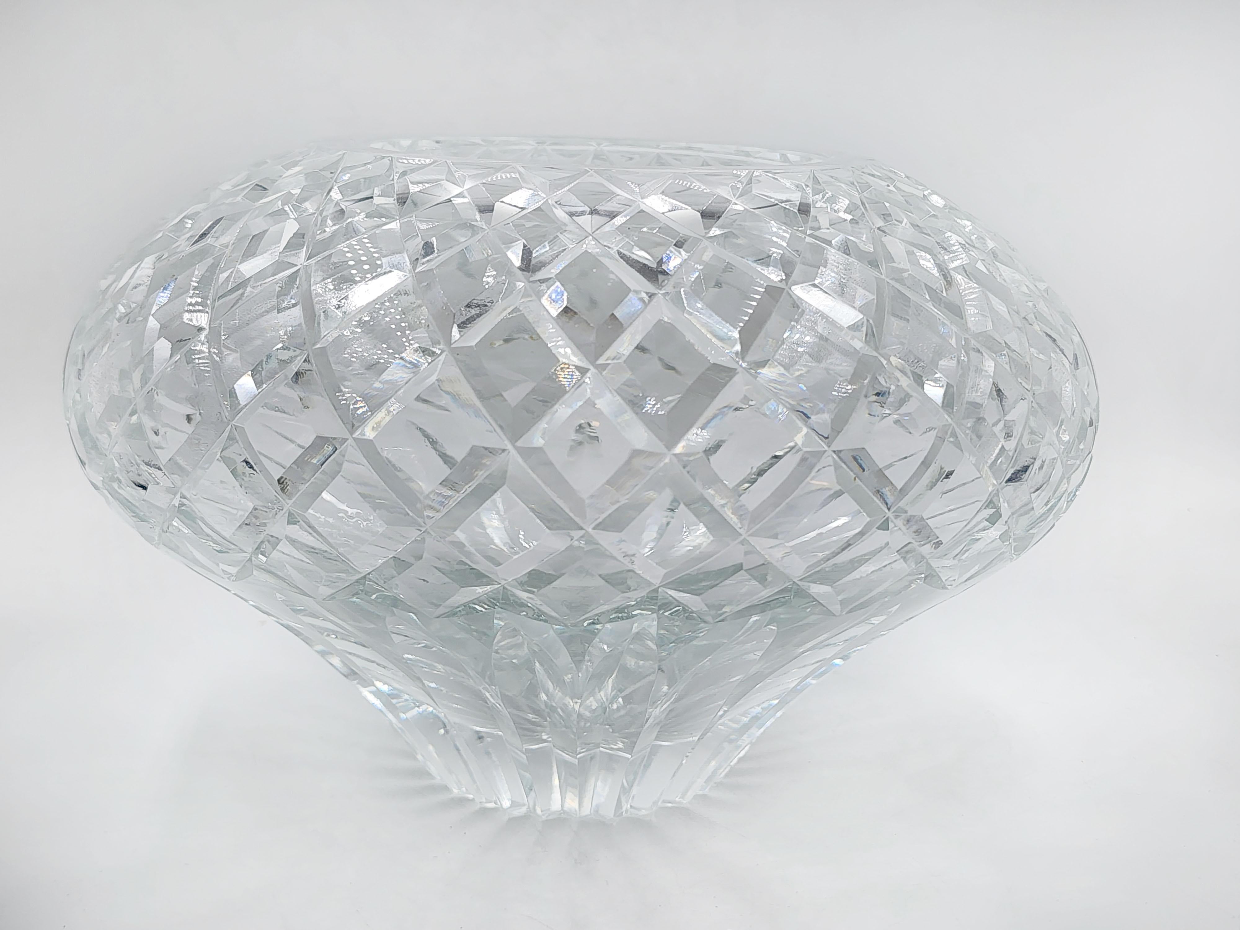 Sculpté à la main Centre de table en cristal taillé Val Saint Lambert en vente