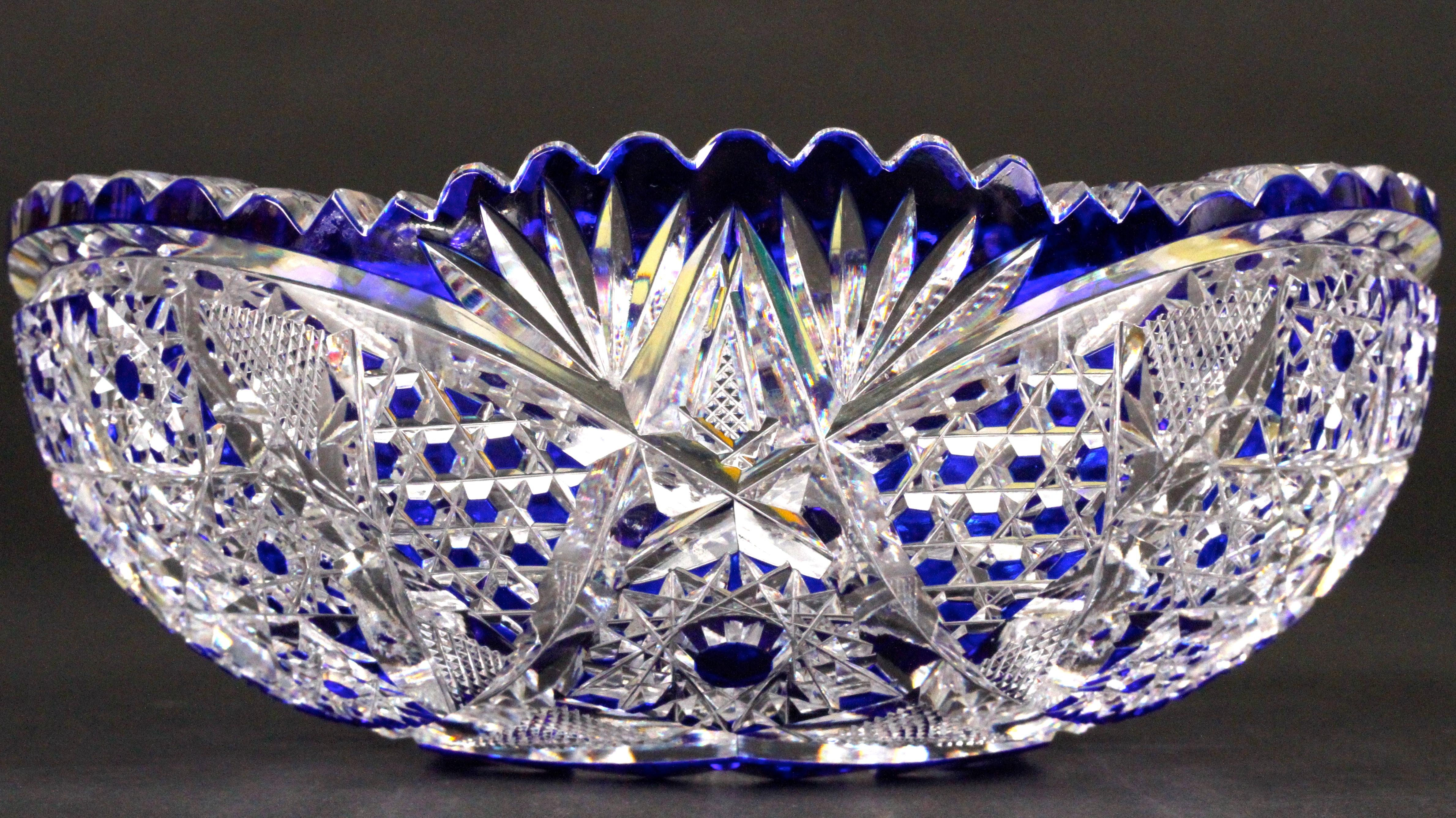 Val Saint-Lambert Cut Crystal Cobalt Small Blue Bowl In Excellent Condition For Sale In New York, NY