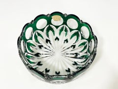 Val Saint Lambert green cut-to clear crystal centerpiece fruit bowl, Signed