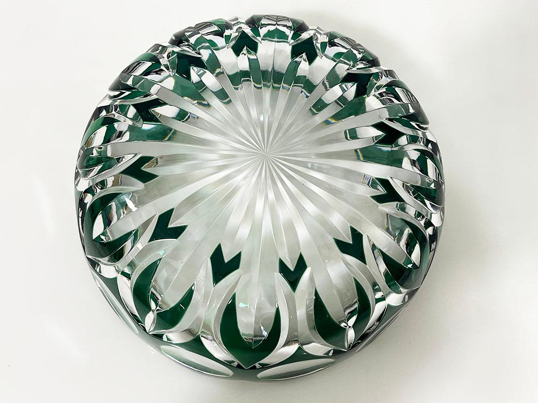 Crystal Val Saint Lambert green cut-to clear crystal centerpiece fruit bowl, Signed For Sale