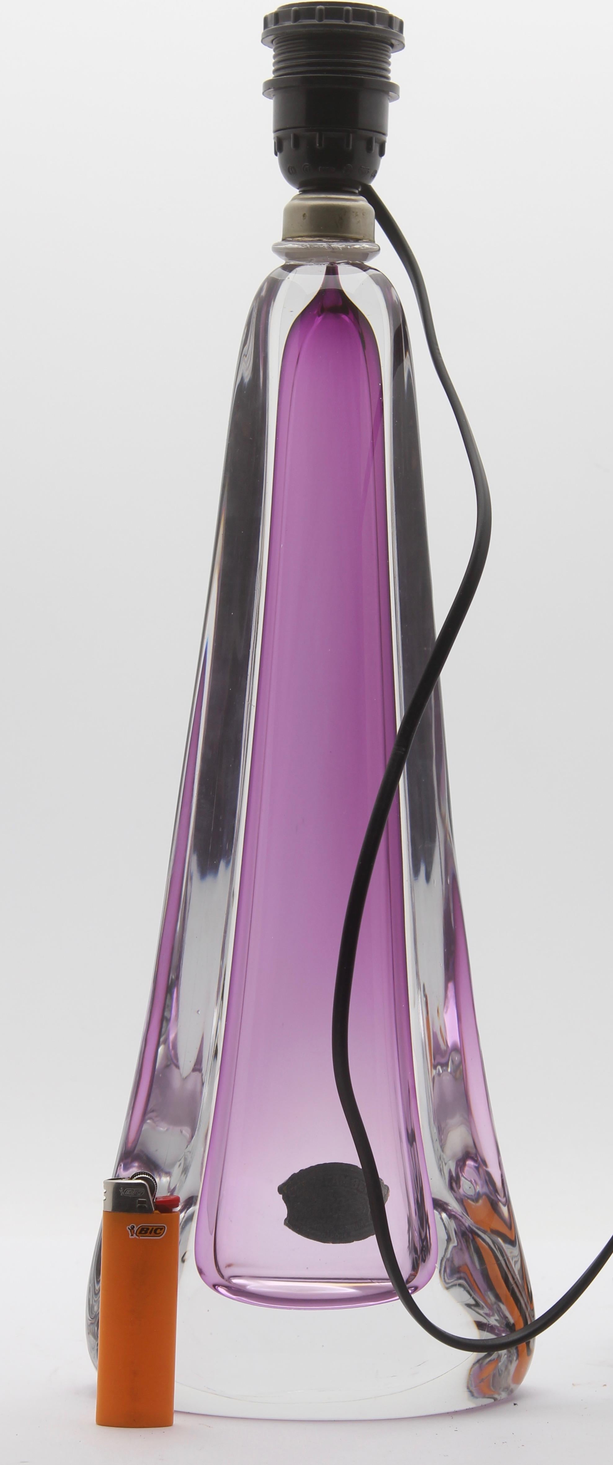 Val Saint Lambert, Somerso  Heavy Large Crystal Table Lamp in Amethyst ‘Signed’ For Sale 5