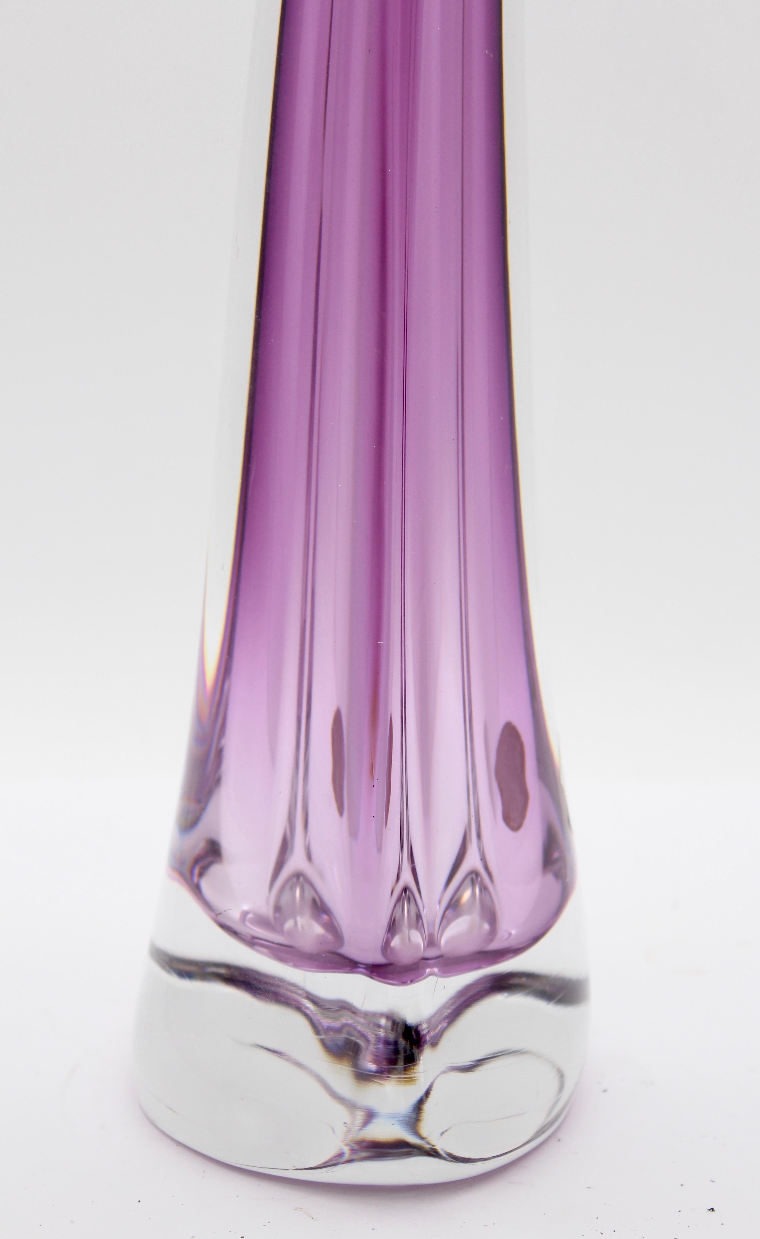 Val Saint Lambert, Somerso  Heavy Large Crystal Table Lamp in Amethyst ‘Signed’ In Good Condition For Sale In Verviers, BE