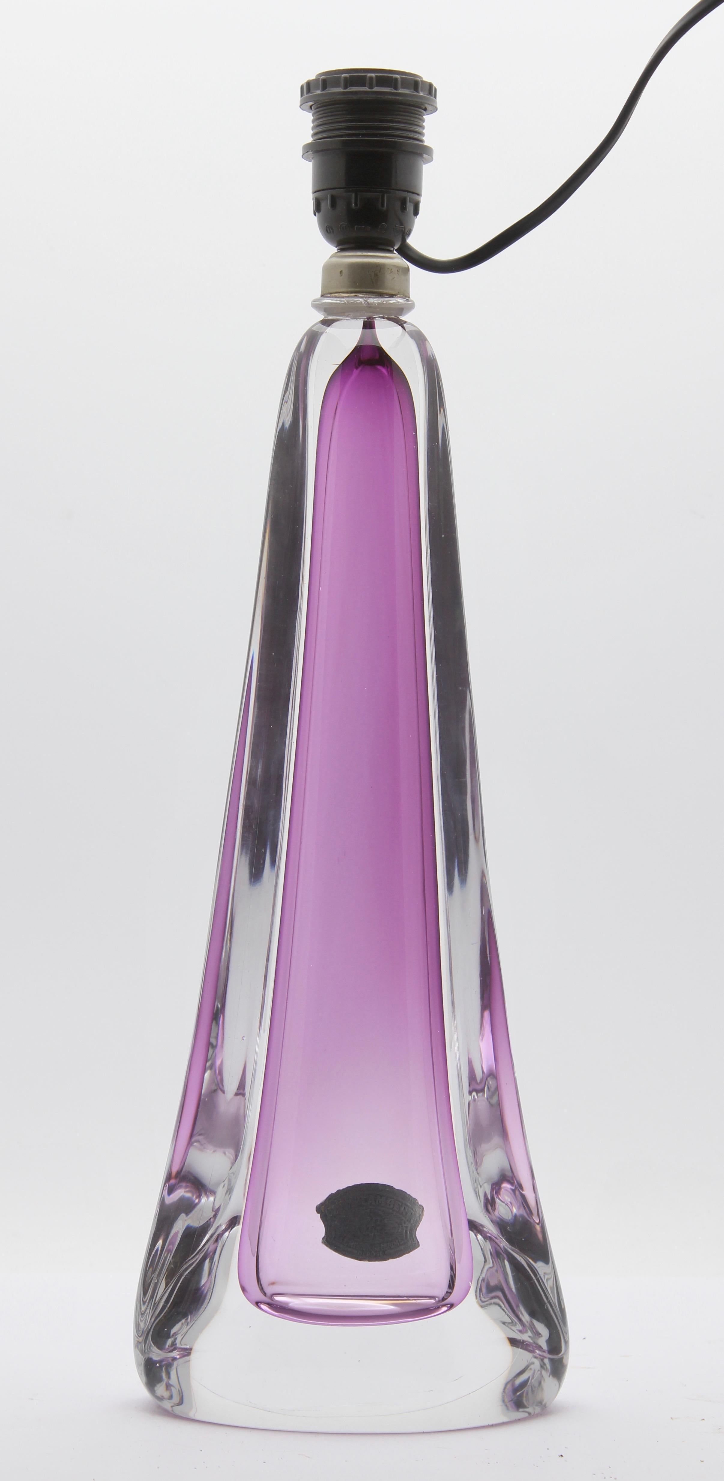 20th Century Val Saint Lambert, Somerso  Heavy Large Crystal Table Lamp in Amethyst ‘Signed’ For Sale