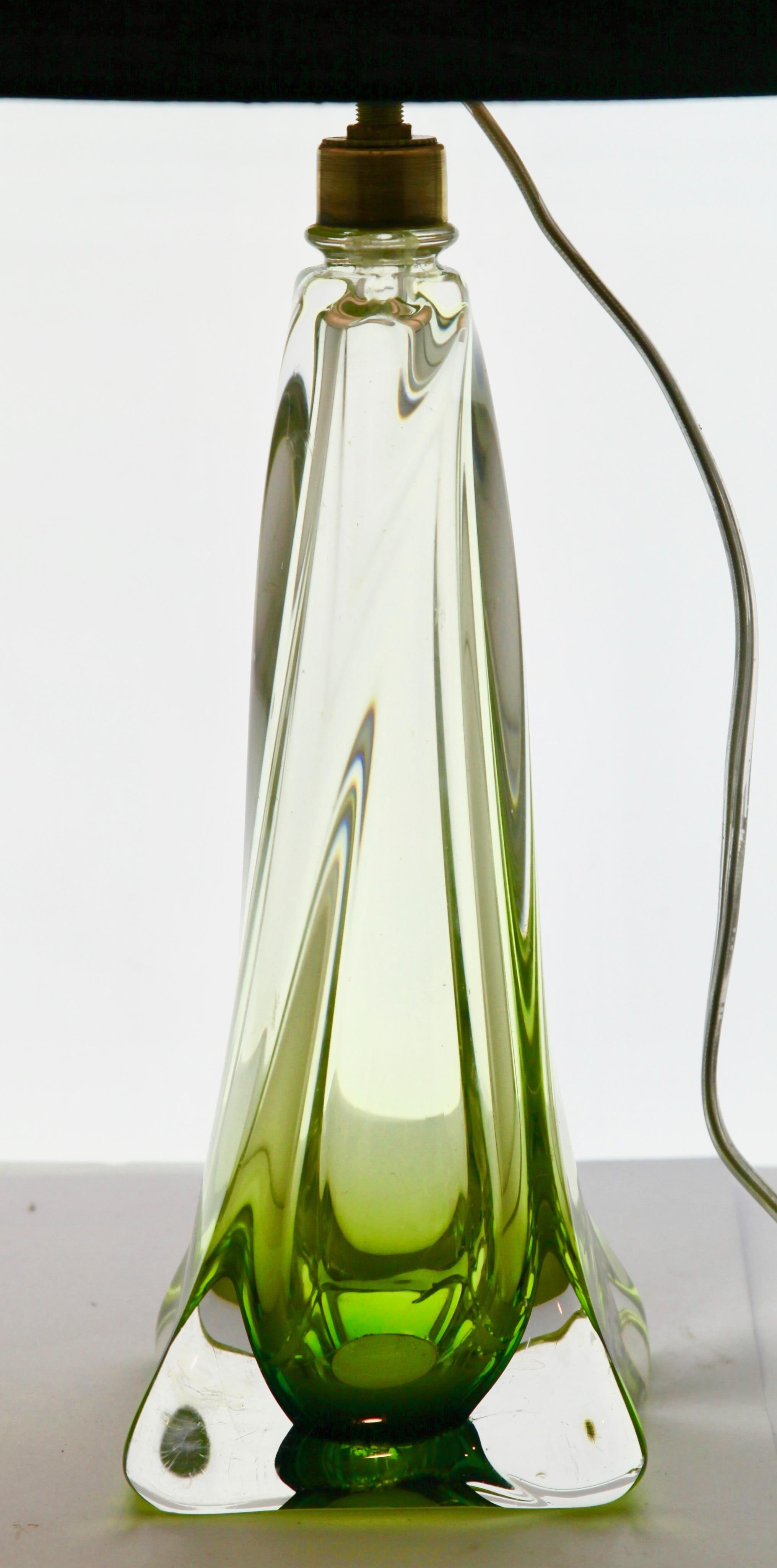 Mid-Century Modern Val Saint Lambert Label 'Twisted Light' Crystal Table Lamp in Emerald Green