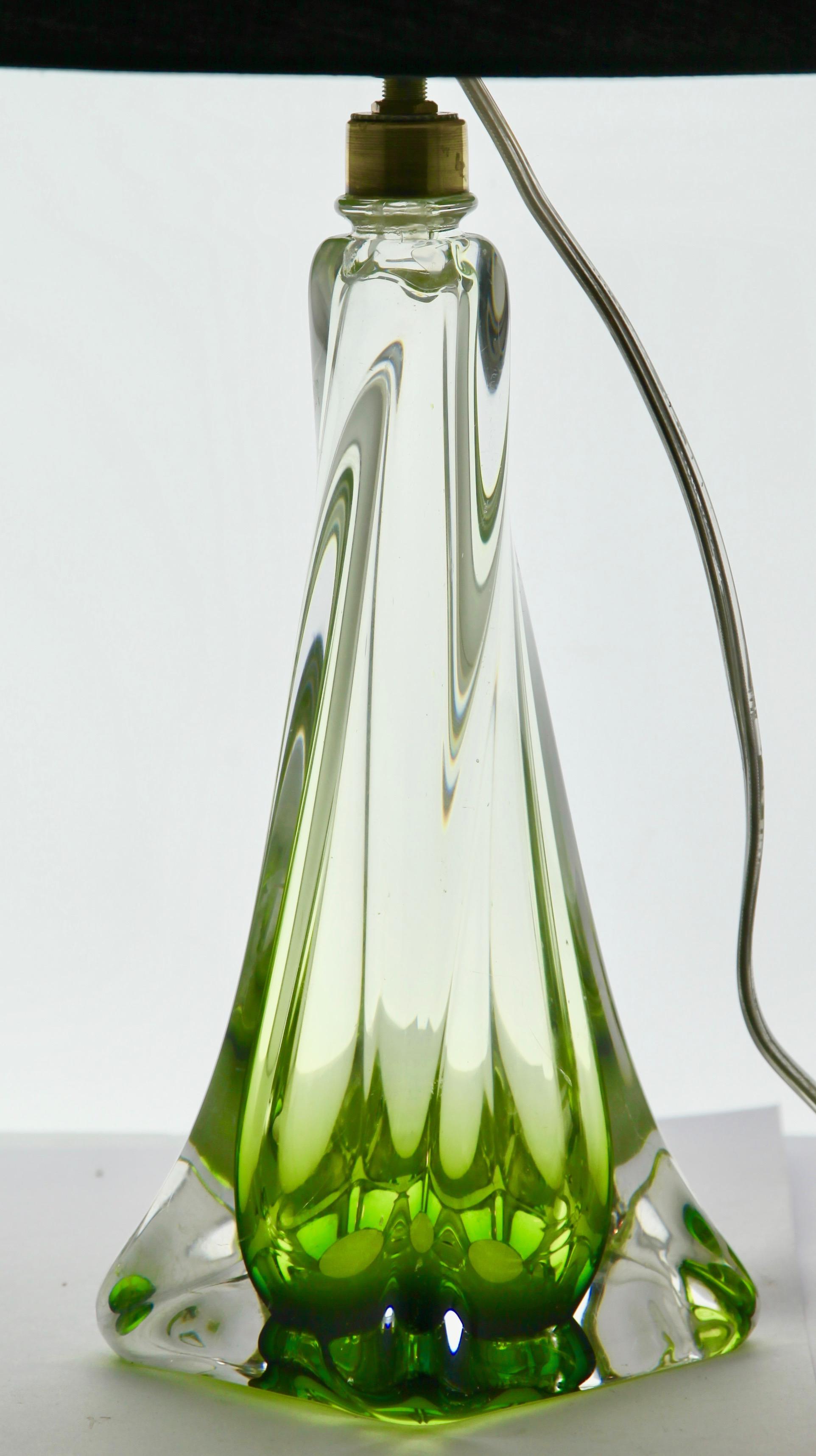 Val Saint Lambert Label 'Twisted Light' Crystal Table Lamp in Emerald Green In Good Condition In Verviers, BE