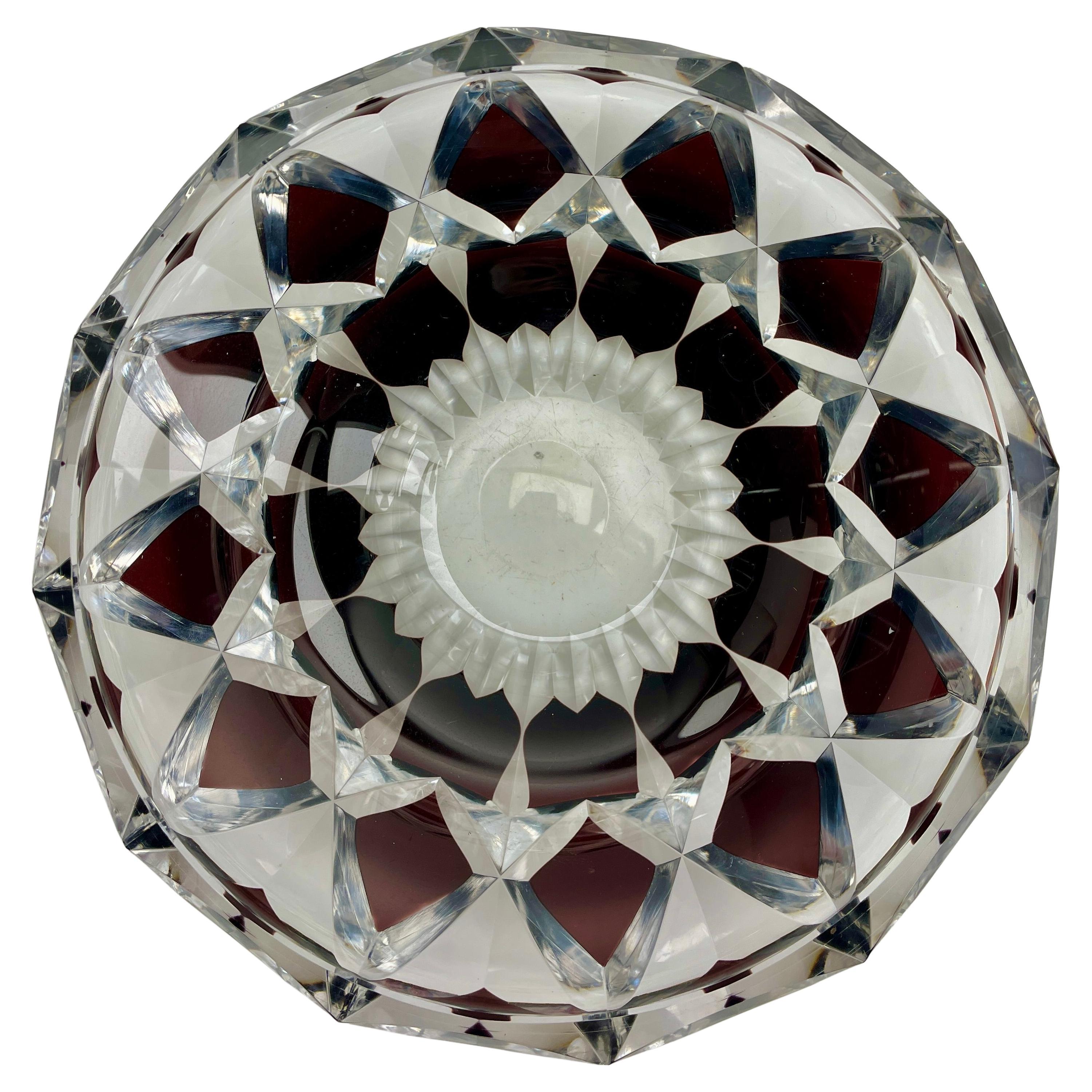 Val Saint Lambert Große Schale aus schwerem, klarem Kristall (Art déco) im Angebot