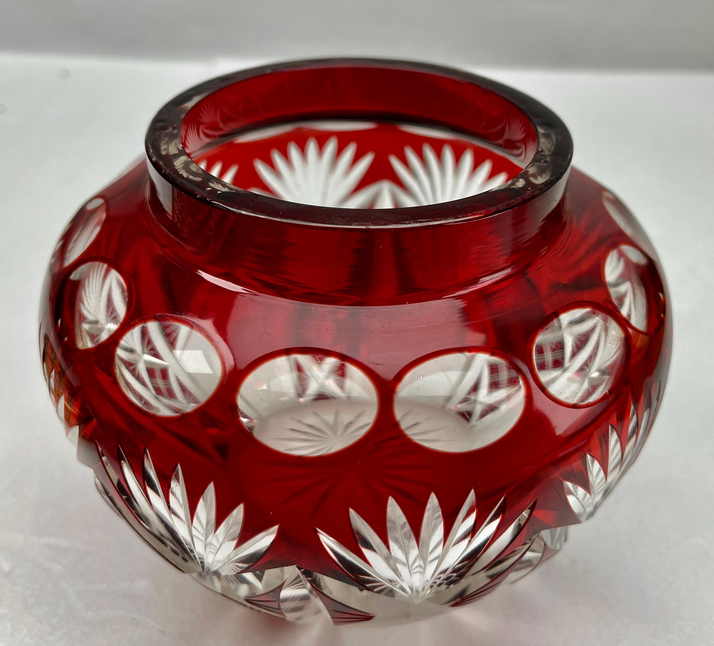 Val Saint Lambert Large 'Pique Fleurs' Vase, Crystal Cut-to-Clear, with Grille In Good Condition For Sale In Verviers, BE