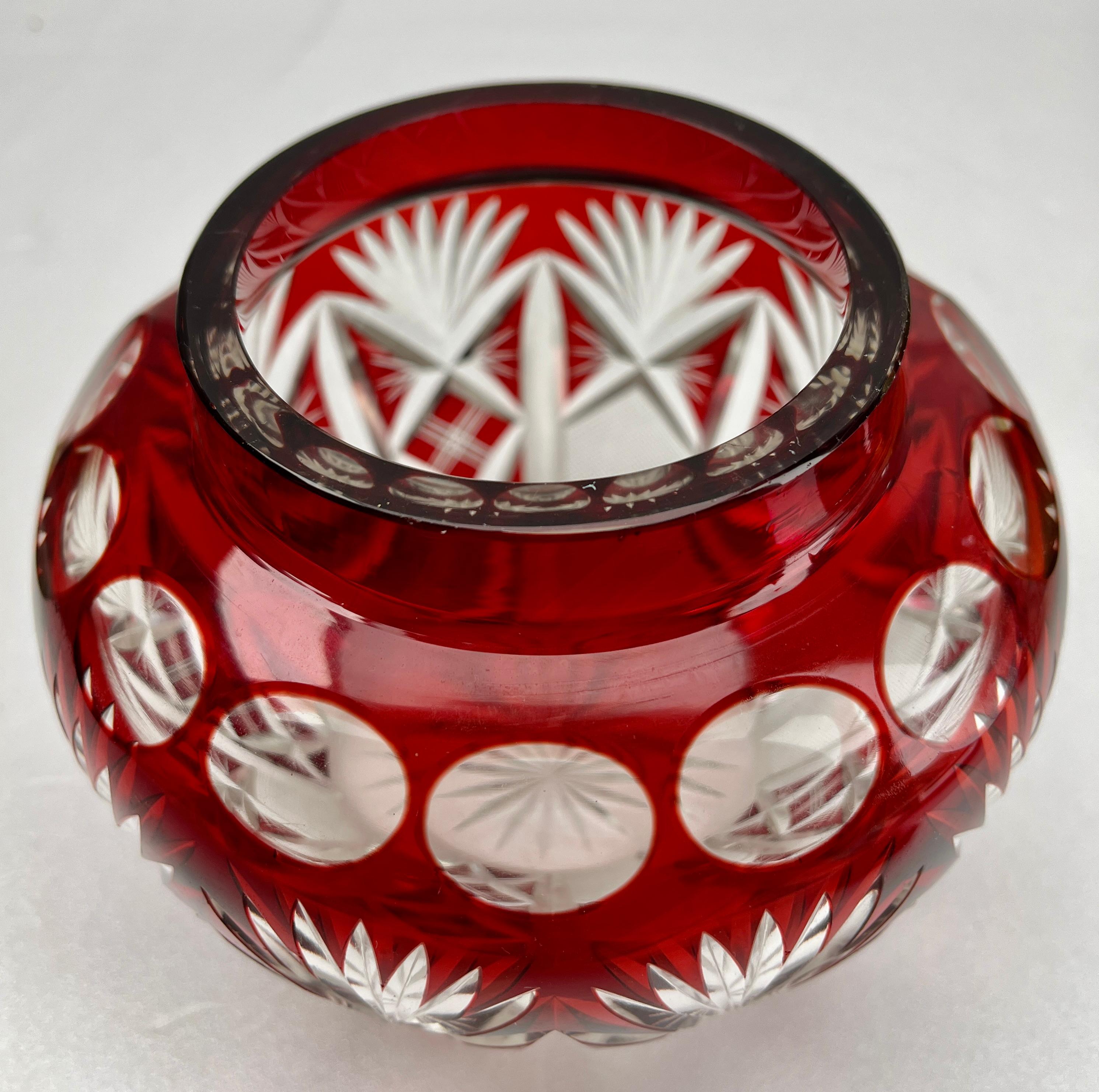 Mid-20th Century Val Saint Lambert Large 'Pique Fleurs' Vase, Crystal Cut-to-Clear, with Grille For Sale