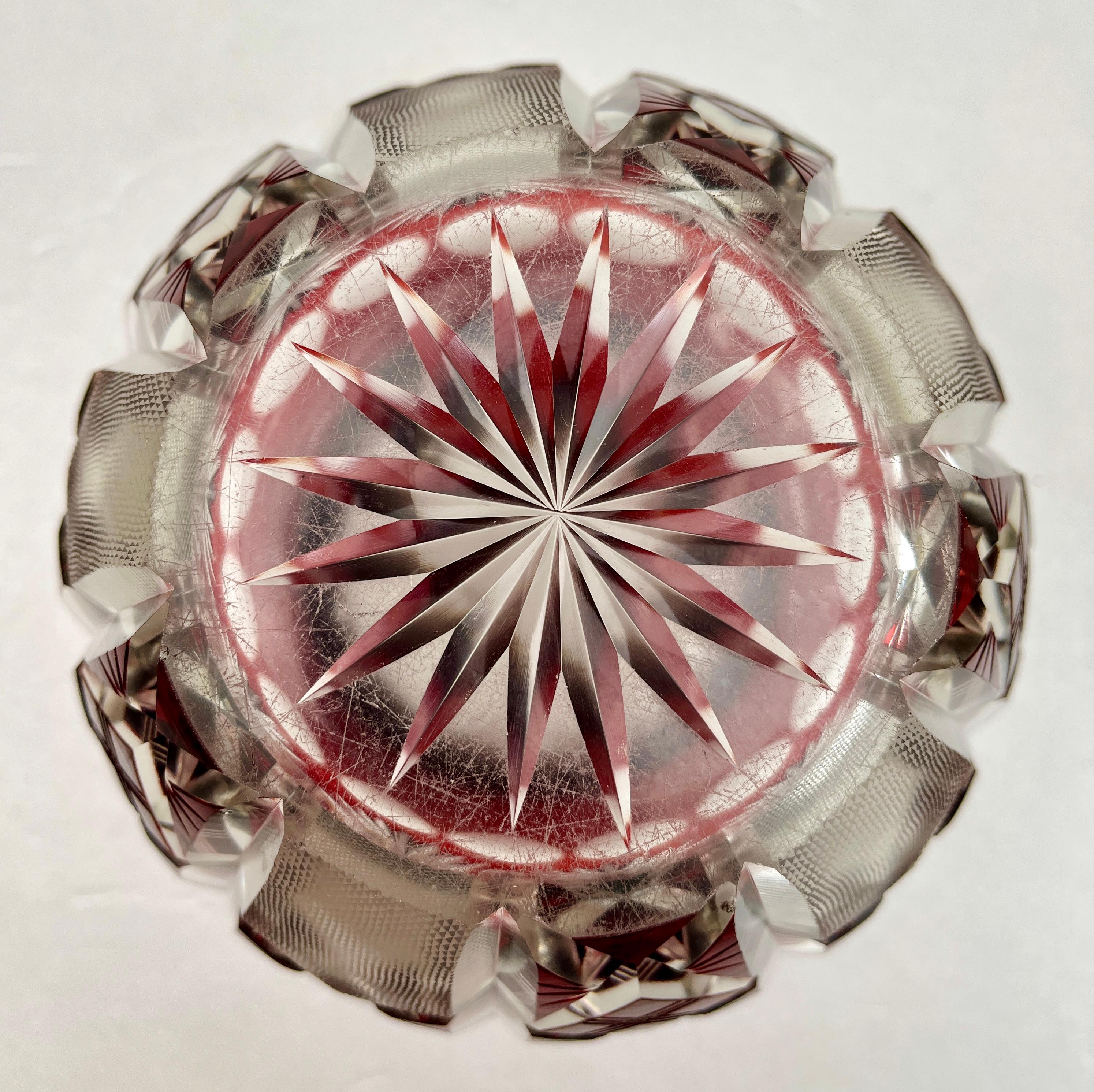 Val Saint Lambert Large 'Pique Fleurs' Vase, Crystal Cut-to-Clear, with Grille For Sale 1