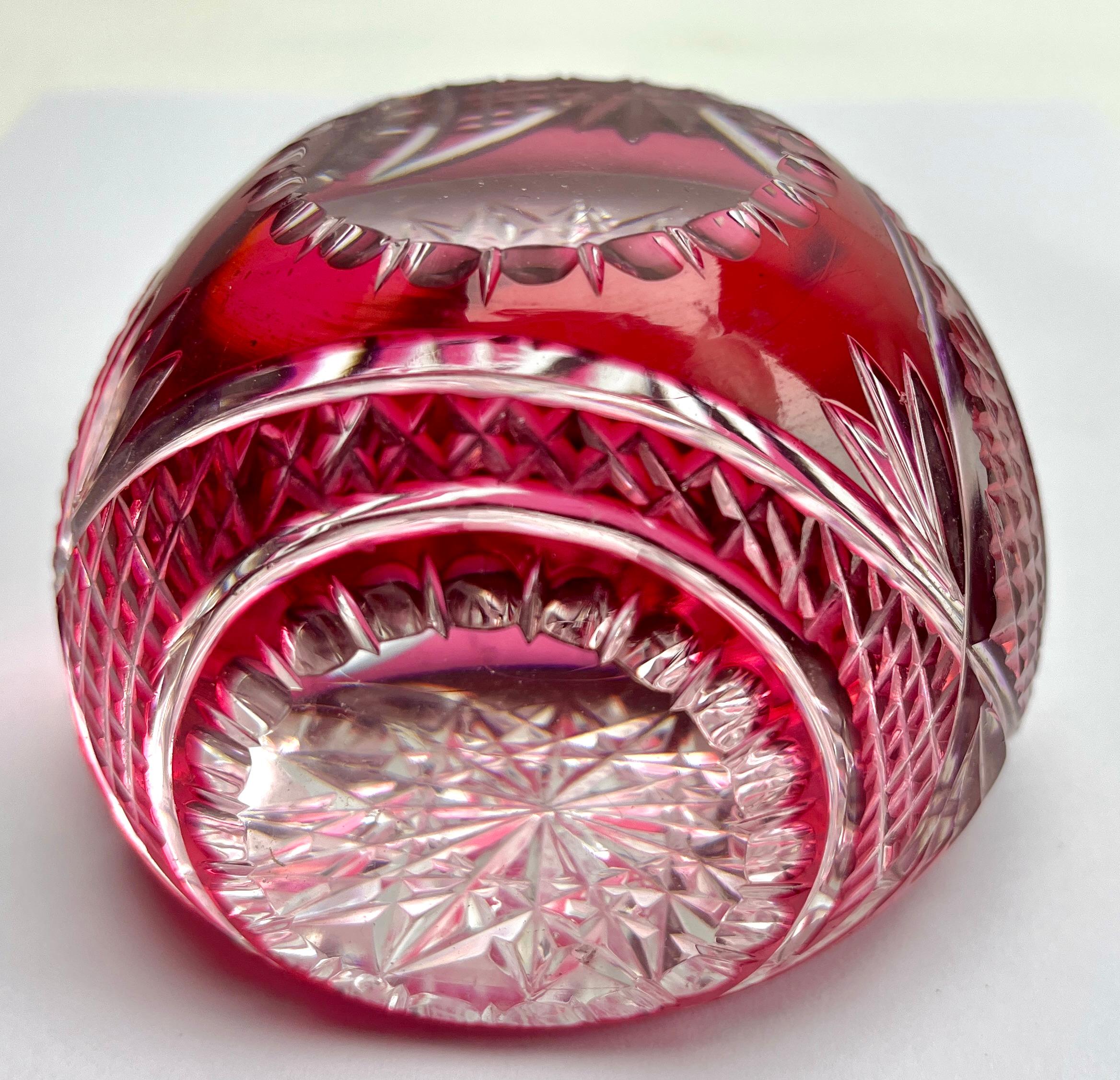Belge Presse-papier Val Saint Lambert Cristal taillé transparent en vente