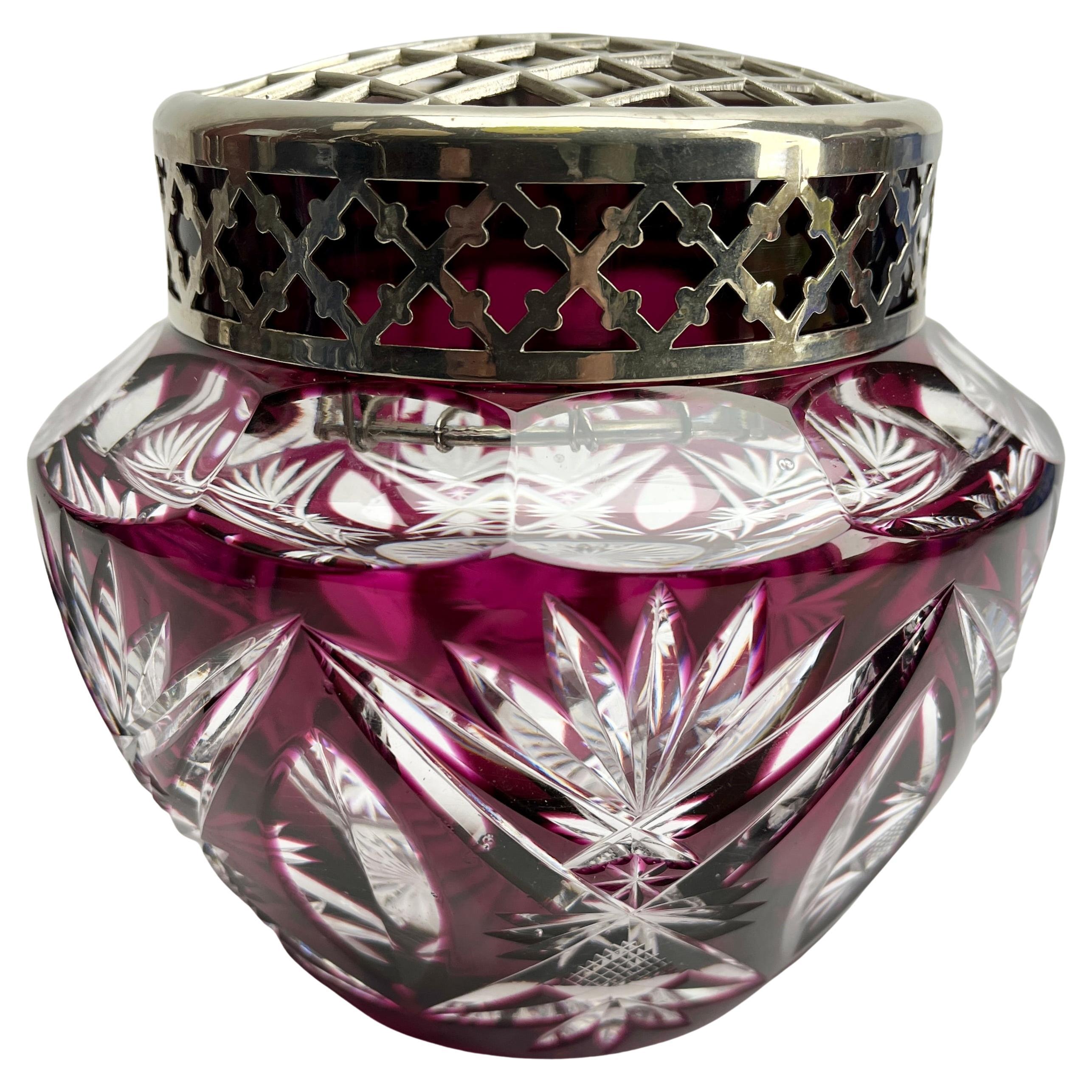 Val Saint Lambert 'Pique Fleurs' Vase, Crystal Cut-to-Clear, with Grille For Sale
