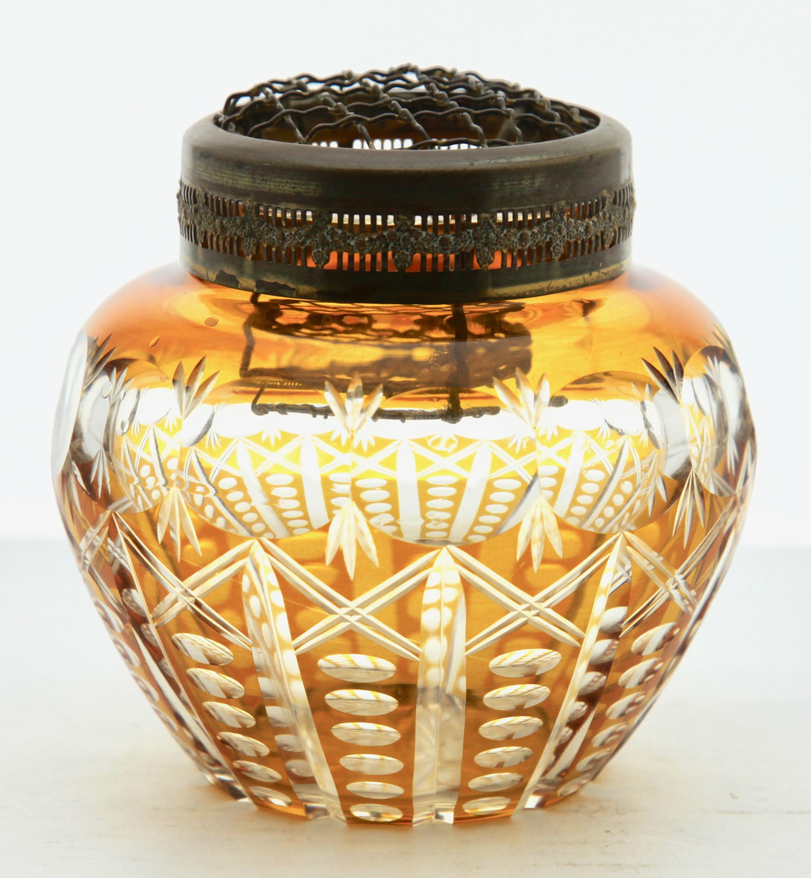Art déco Vase 'Pique Fleurs' de Val Saint Lambert avec grille en cristal taillé en clair:: années 1930