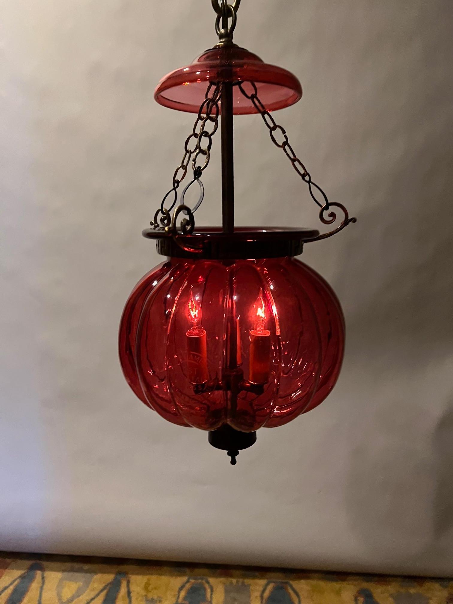 Linterna de calabaza roja Val Saint Lambert, Bélgica, Circa:1900 Belga en venta