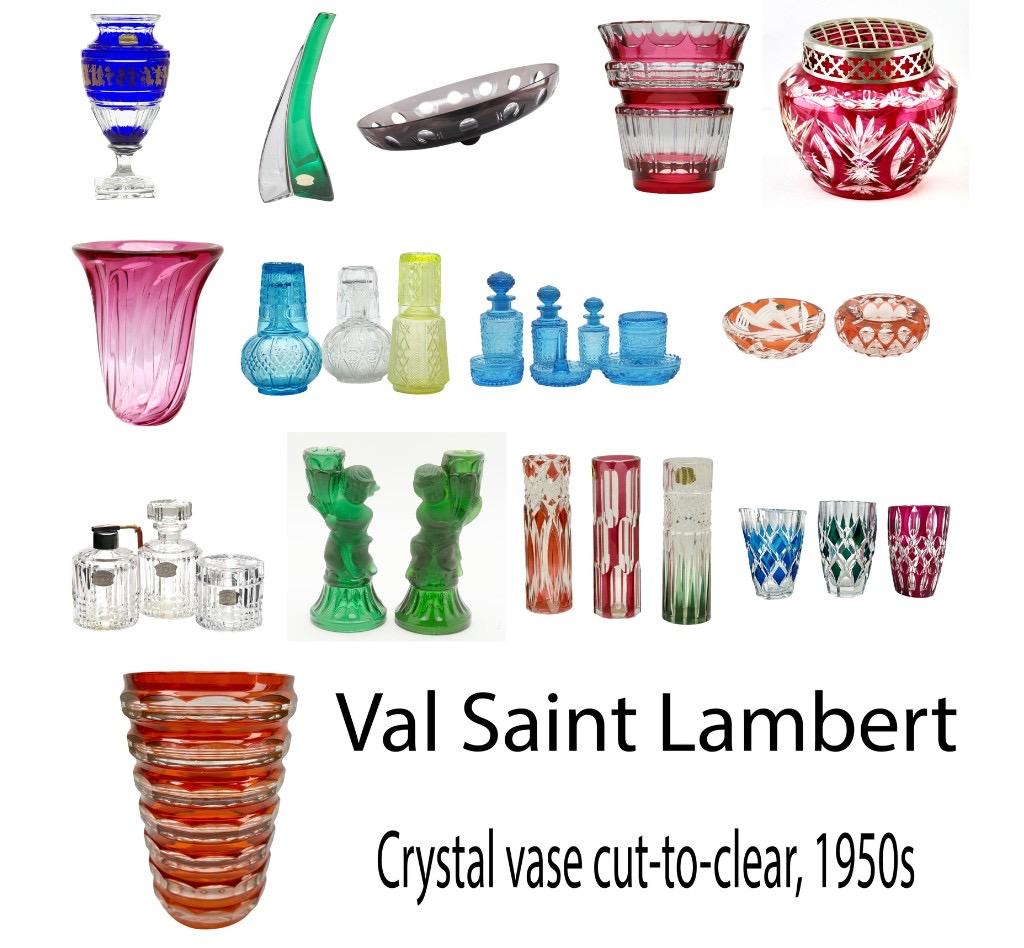Cristal Vase en cristal sculpté vert avec cœur Sommerso du Val Saint Lambert, Belgique