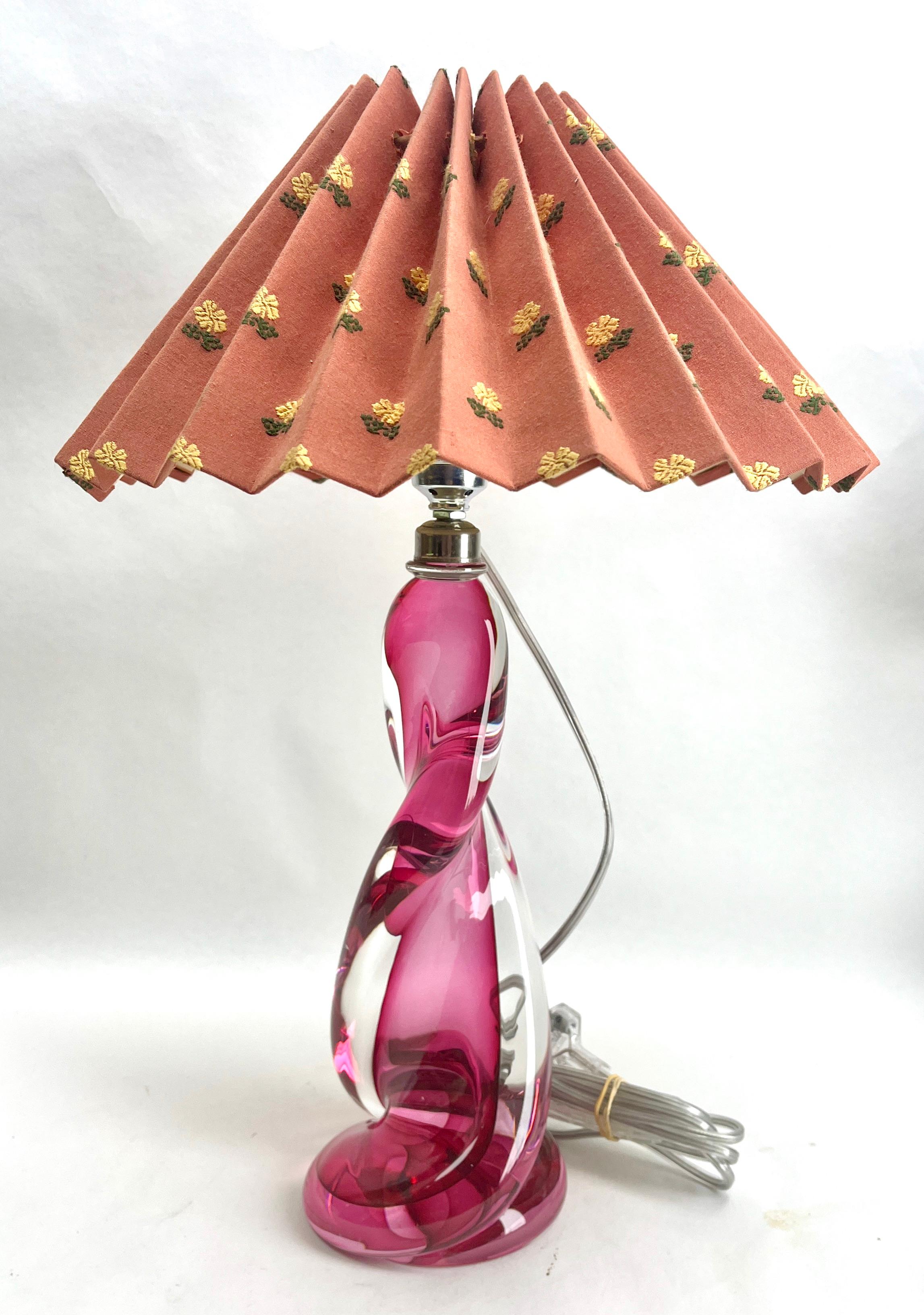 Mid-Century Modern Val Saint Lambert Sommerso Technique Twisted Light Crystal Table Lamp Signed For Sale
