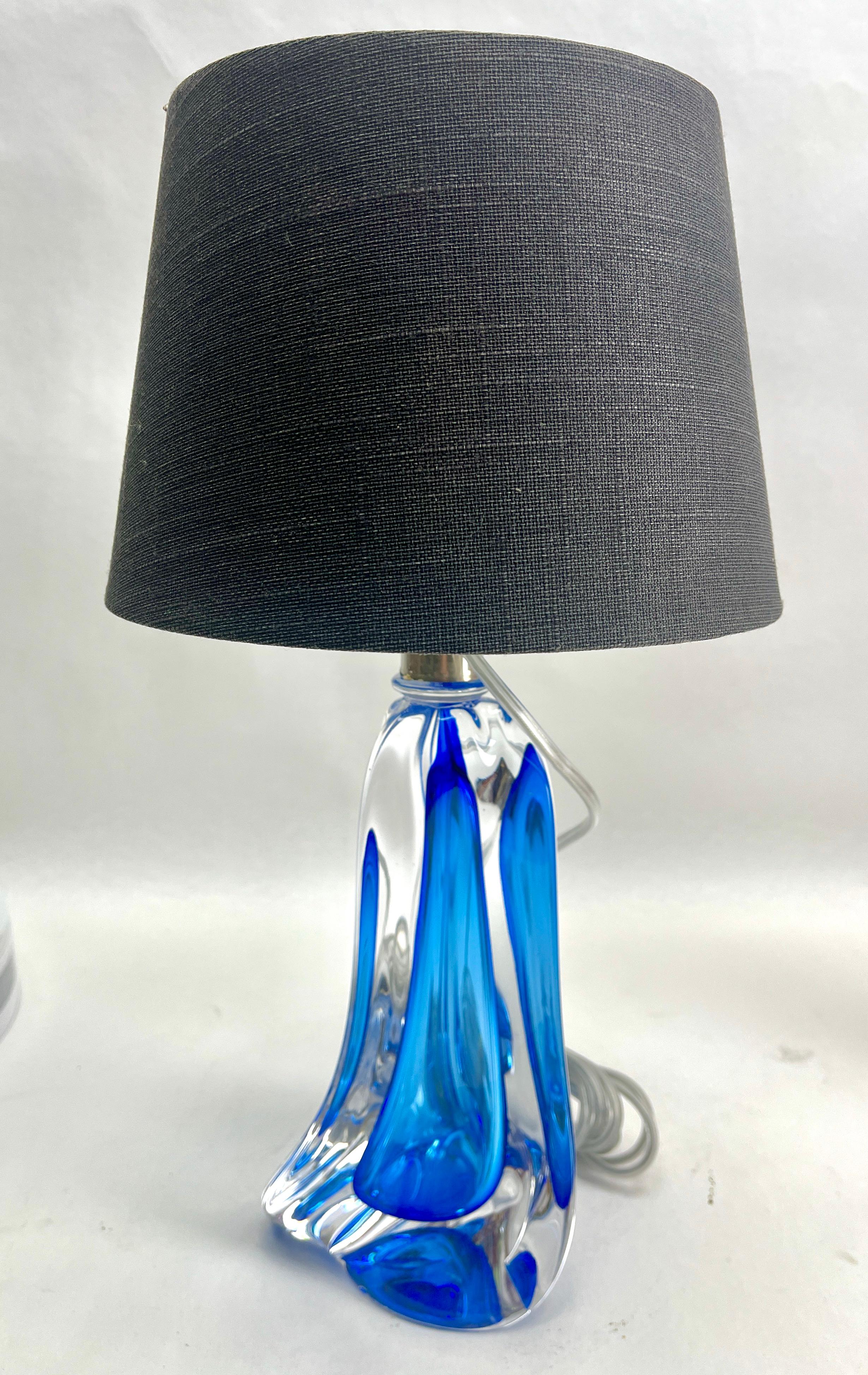 Hand-Crafted Val Saint Lambert Sommerso Technique Twisted Light Crystal Table Lamp Signed For Sale