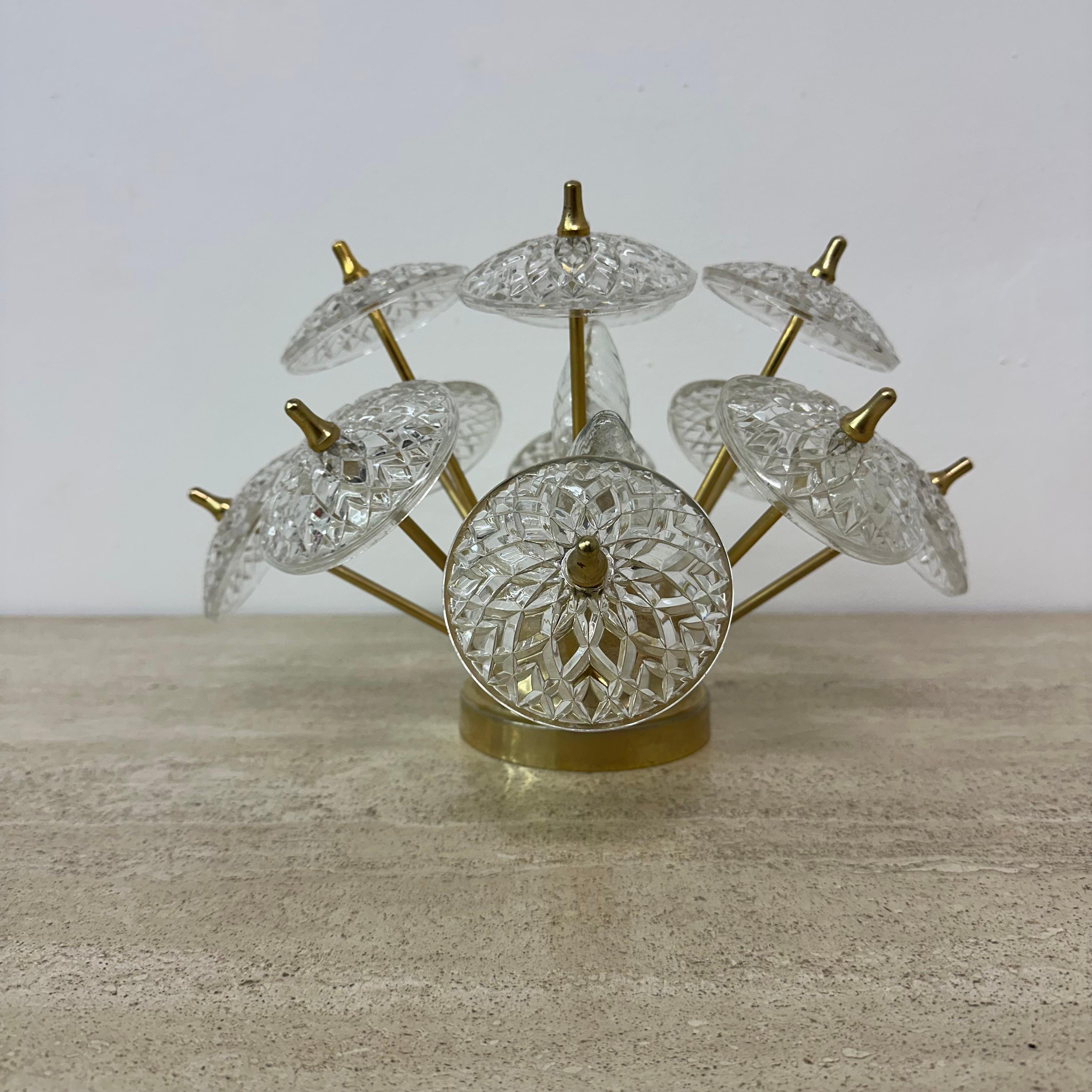 Dimensions: 25cm Height 38cm Diameter
Condition: Good
Material: Crystal , metal