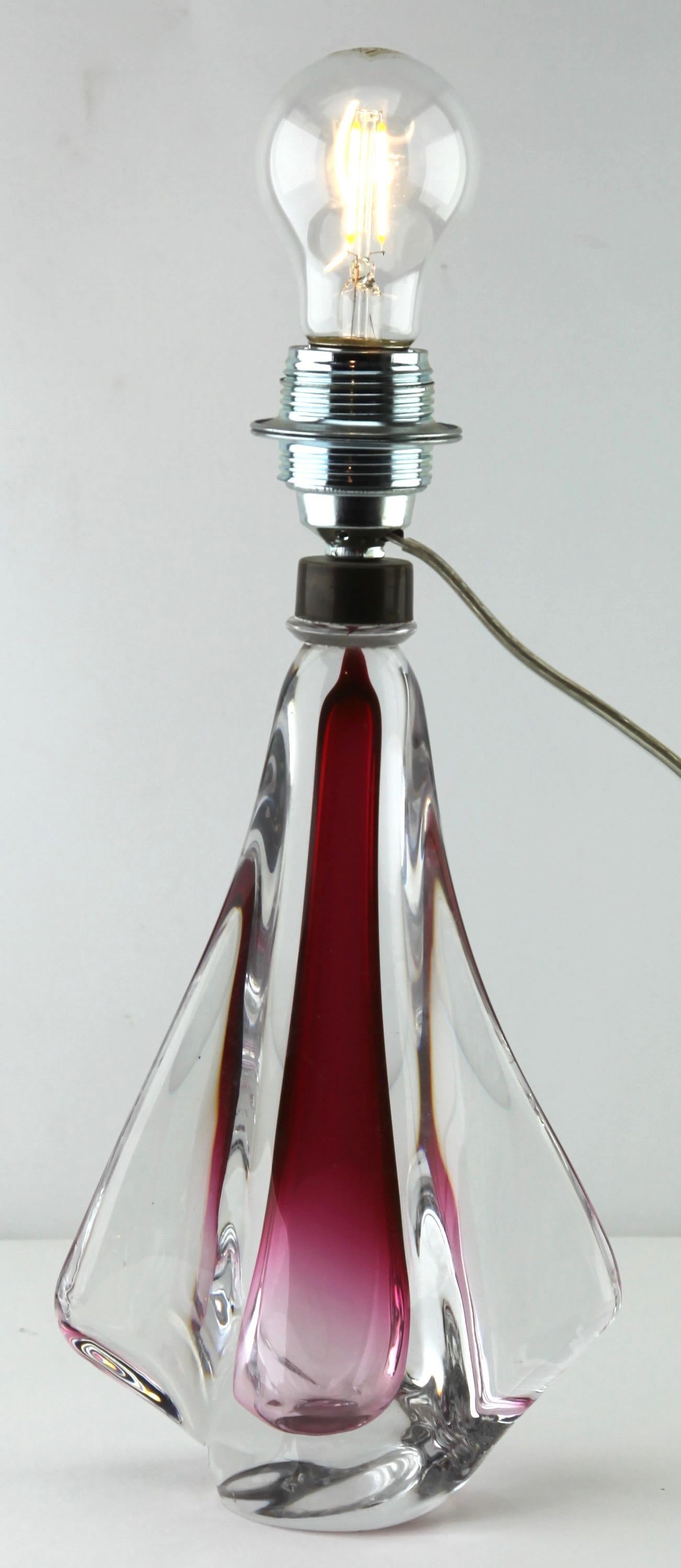 Belgian Val Saint Lambert, Table Lamp a Thick Sommerso 'Clear Crystal Casing' For Sale