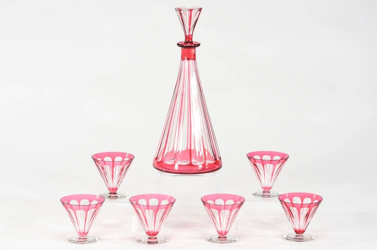Early 20th Century Val St. Lambert Art Deco Cranberry Cut to Clear Decanter with 6 Matching Glasses