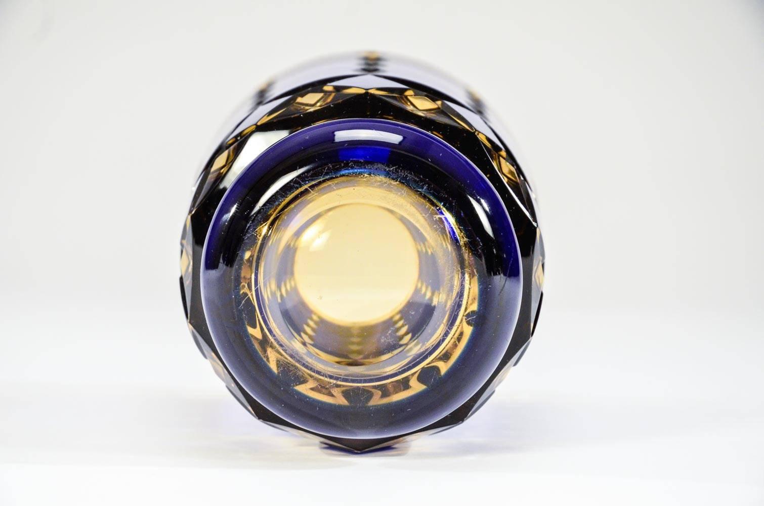 Val St. Lambert Art Deco mundgeblasene Vase in zweifarbigem Kobaltblau mit Topasschliff (Belgisch) im Angebot