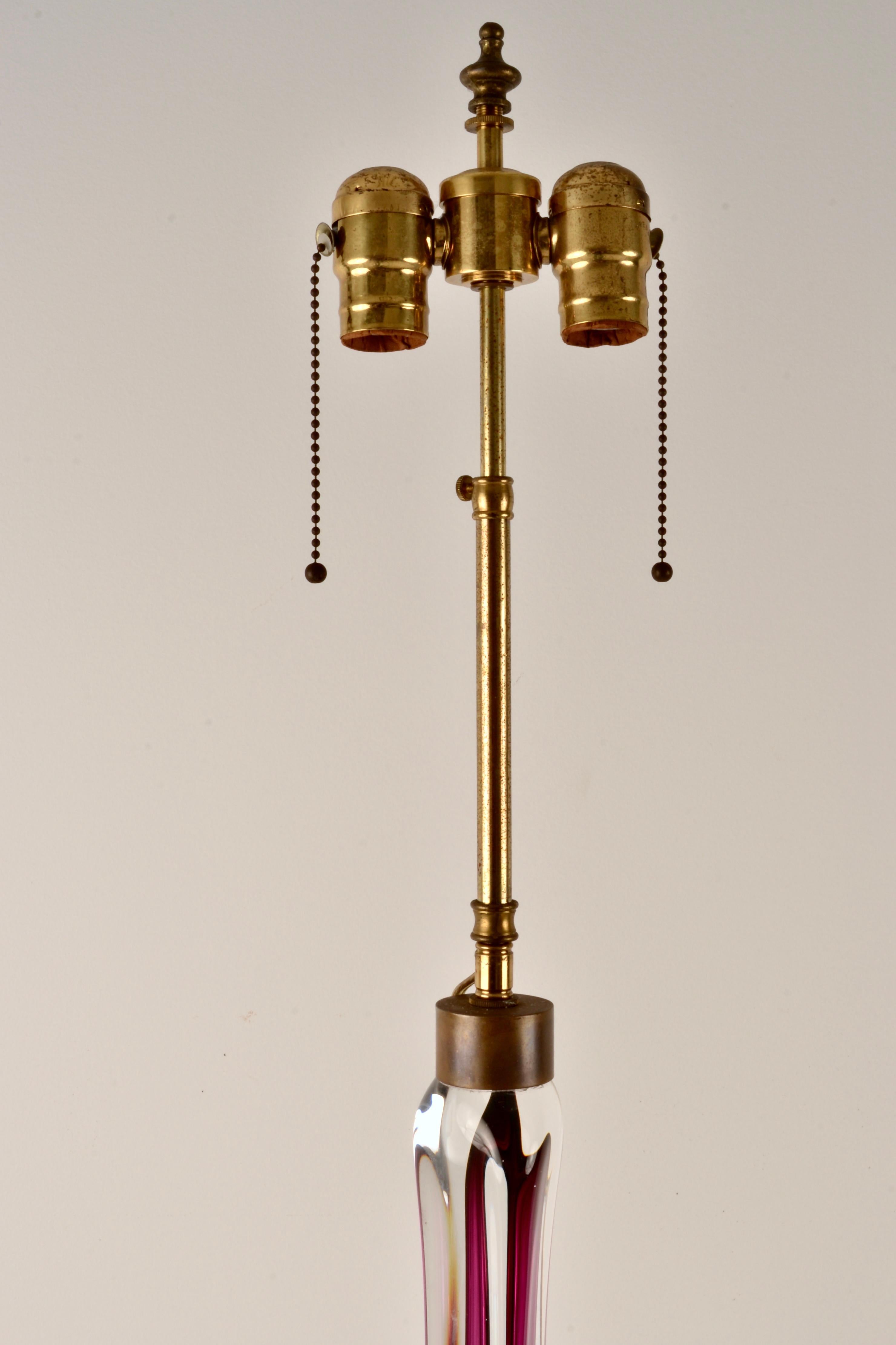 Val. Lampe de bureau en verre d'art de St. Lambert, grande taille Bon état - En vente à Norwalk, CT