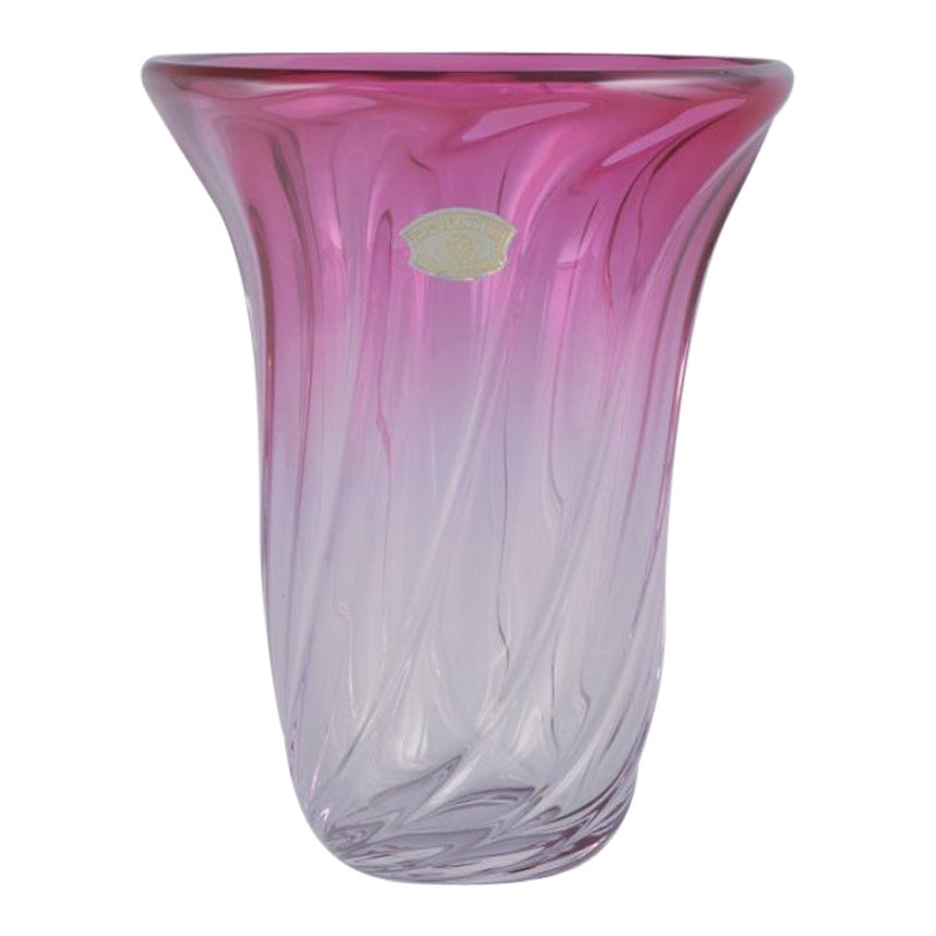 Val St. Lambert, Belgium. Colossal and impressive vase in crystal glass. For Sale