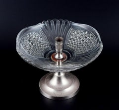 Val St. Lambert, Belgium. Elegant two-part Art Deco centerpiece in art glass.