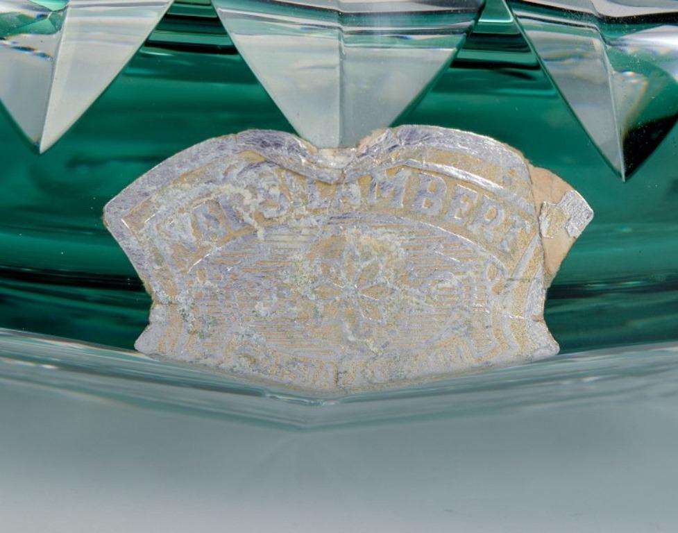 Crystal Val St. Lambert, Belgium. Faceted cigar ashtray in green and clear glass.  For Sale