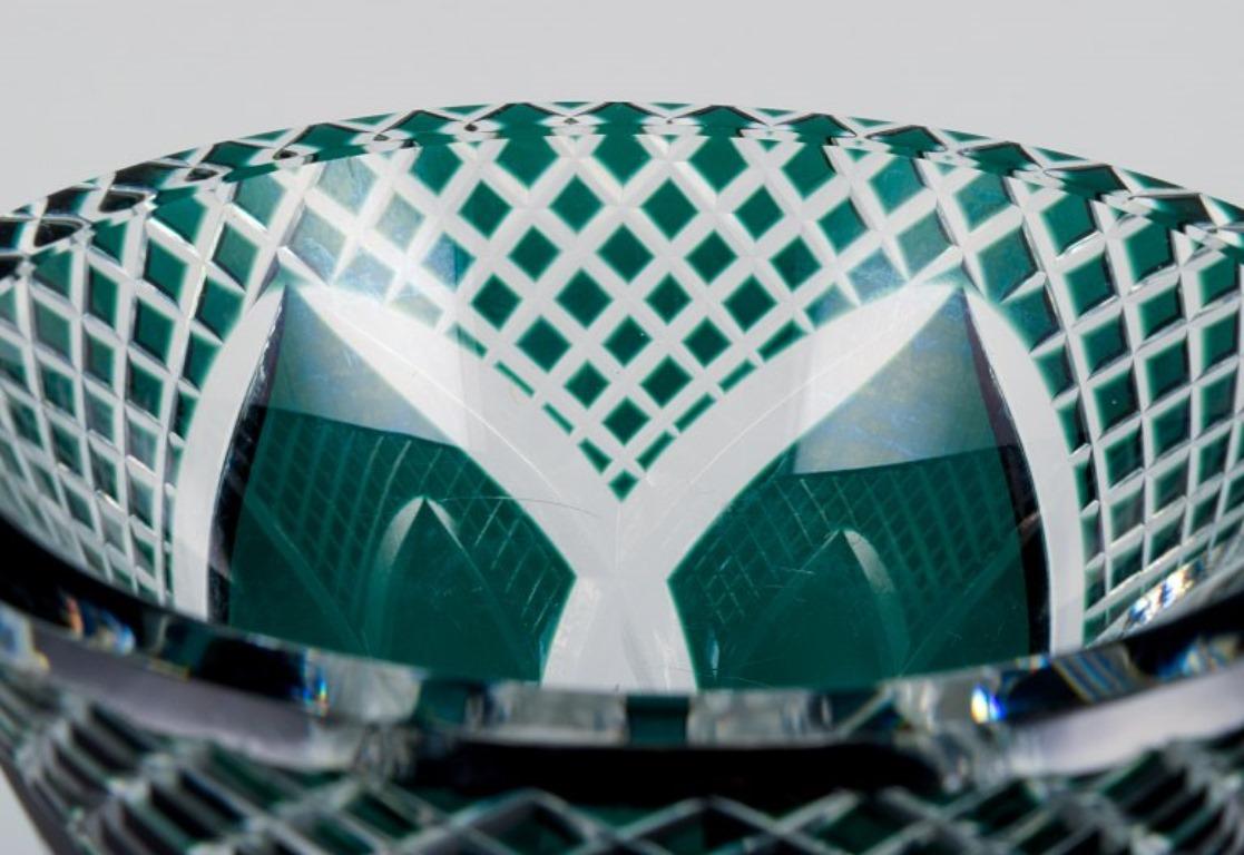 20th Century Val St. Lambert, Belgium. Faceted crystal vase in green and clear glass. For Sale