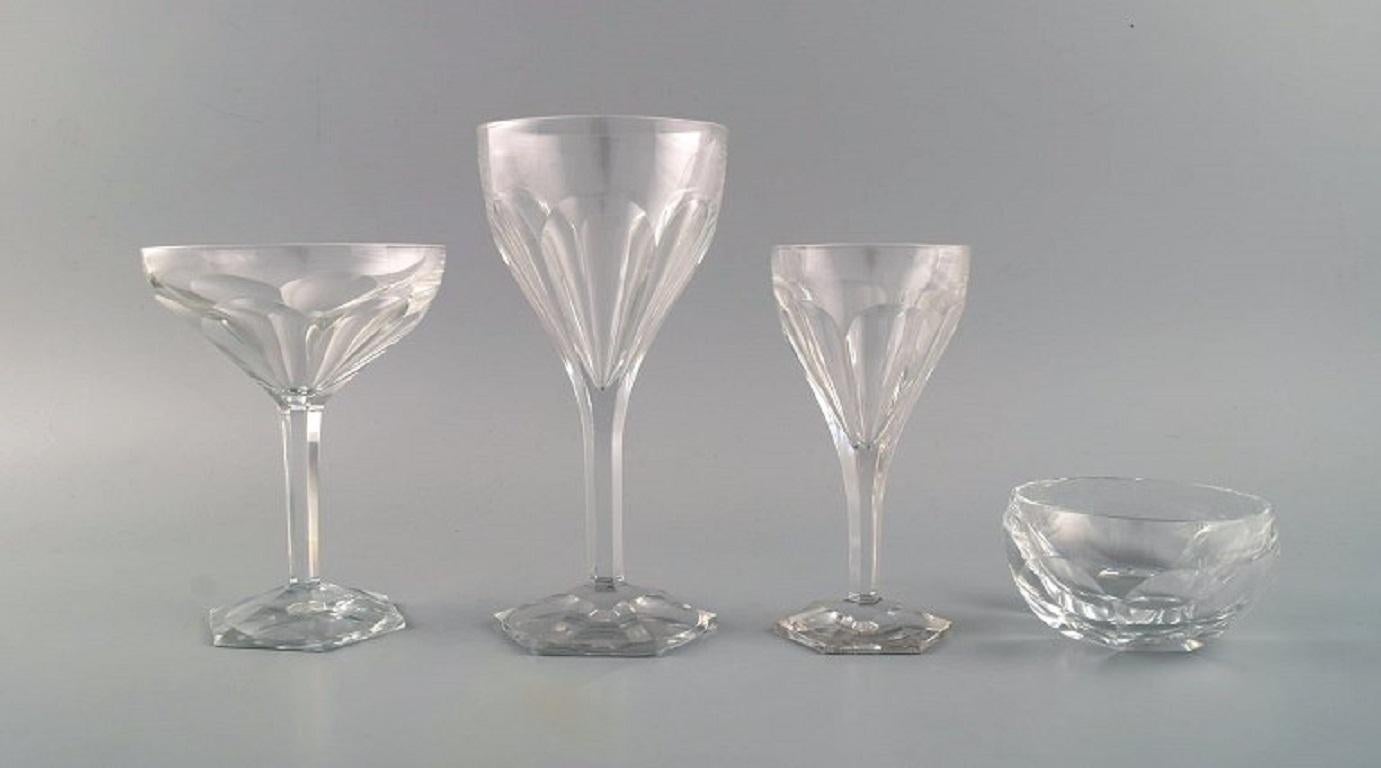 Belgian Val St. Lambert, Belgium, Five Lalaing Glasses and Rinsing Bowl in Crystal Glass For Sale