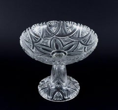 Val St. Lambert, Belgium. Large centerpiece in clear crystal glass