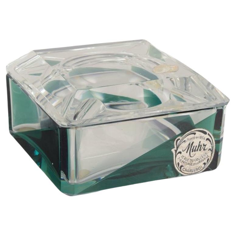 Val St. Lambert, Bélgica. Caja con tapa de vidrio artístico. Cristal facetado transparente y verde en venta