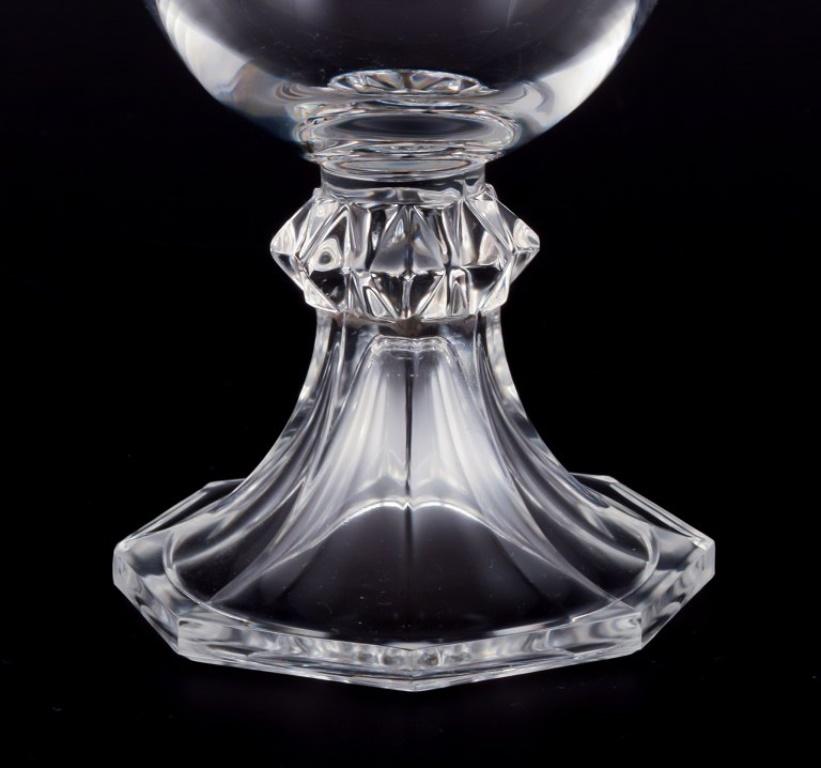 Val St. Lambert, Belgium. Set of five red wine glasses in clear crystal glass. In Excellent Condition For Sale In København, Copenhagen