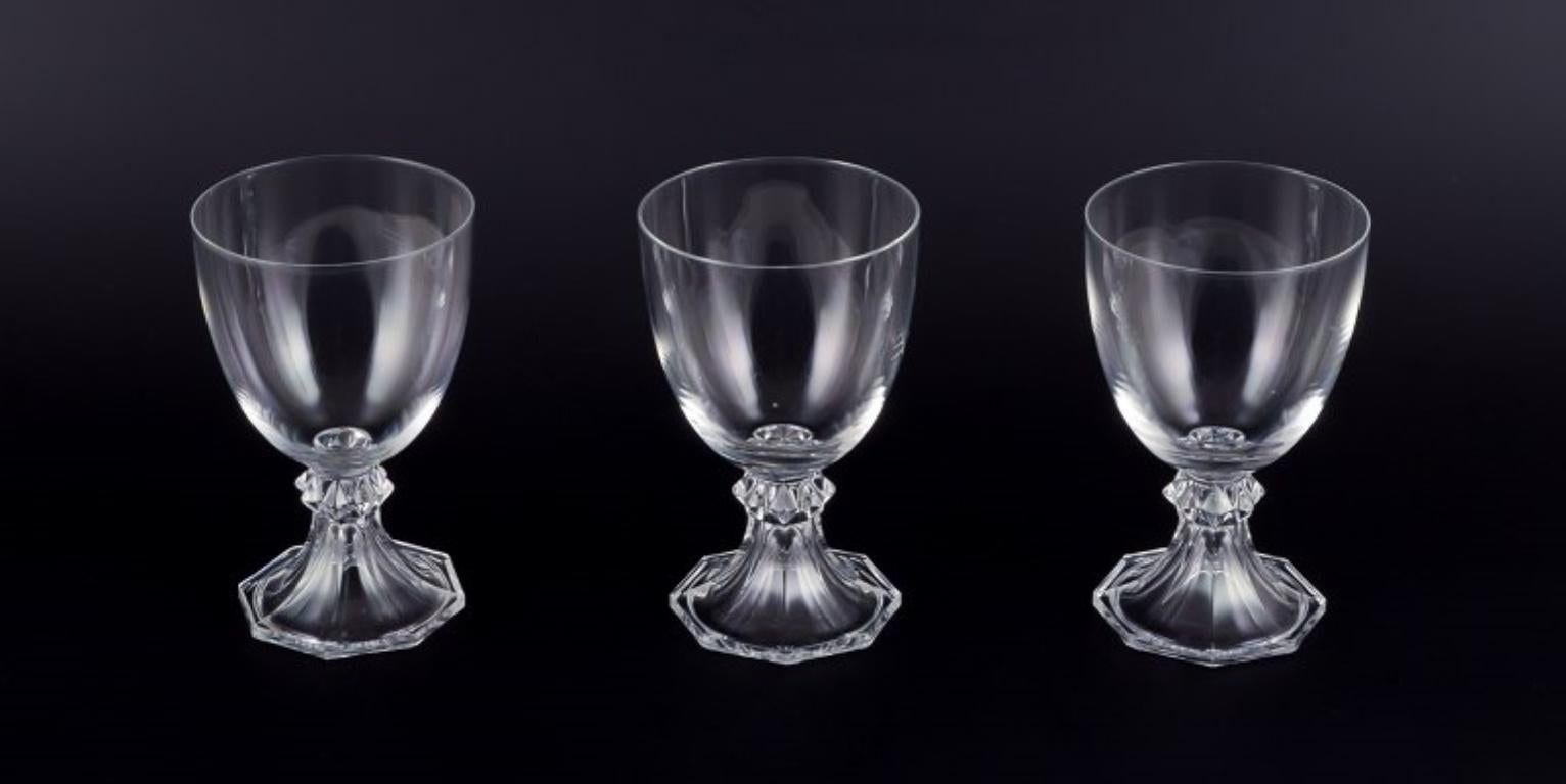 Val St. Lambert, Belgium. A set of three red wine glasses in mouth-blown crystal glass.
Mid-20th century.
Perfect condition.
Dimensions: D 9.0 cm x H 14.5 cm.