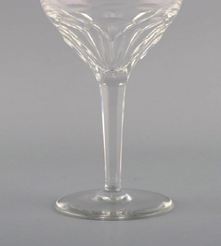 Milieu du XXe siècle Dix verres à vin rouges en verre cristal transparent du Val St. Lambert, Belgique en vente