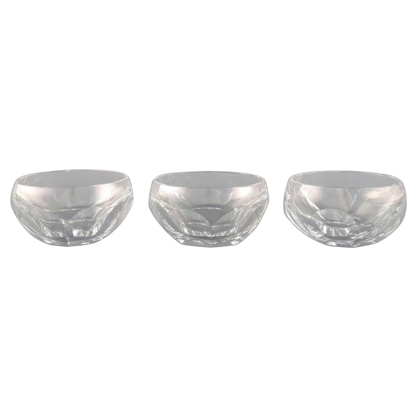 Val St. Lambert, Belgium. Three Lalaing rinsing bowls in crystal glass. For Sale