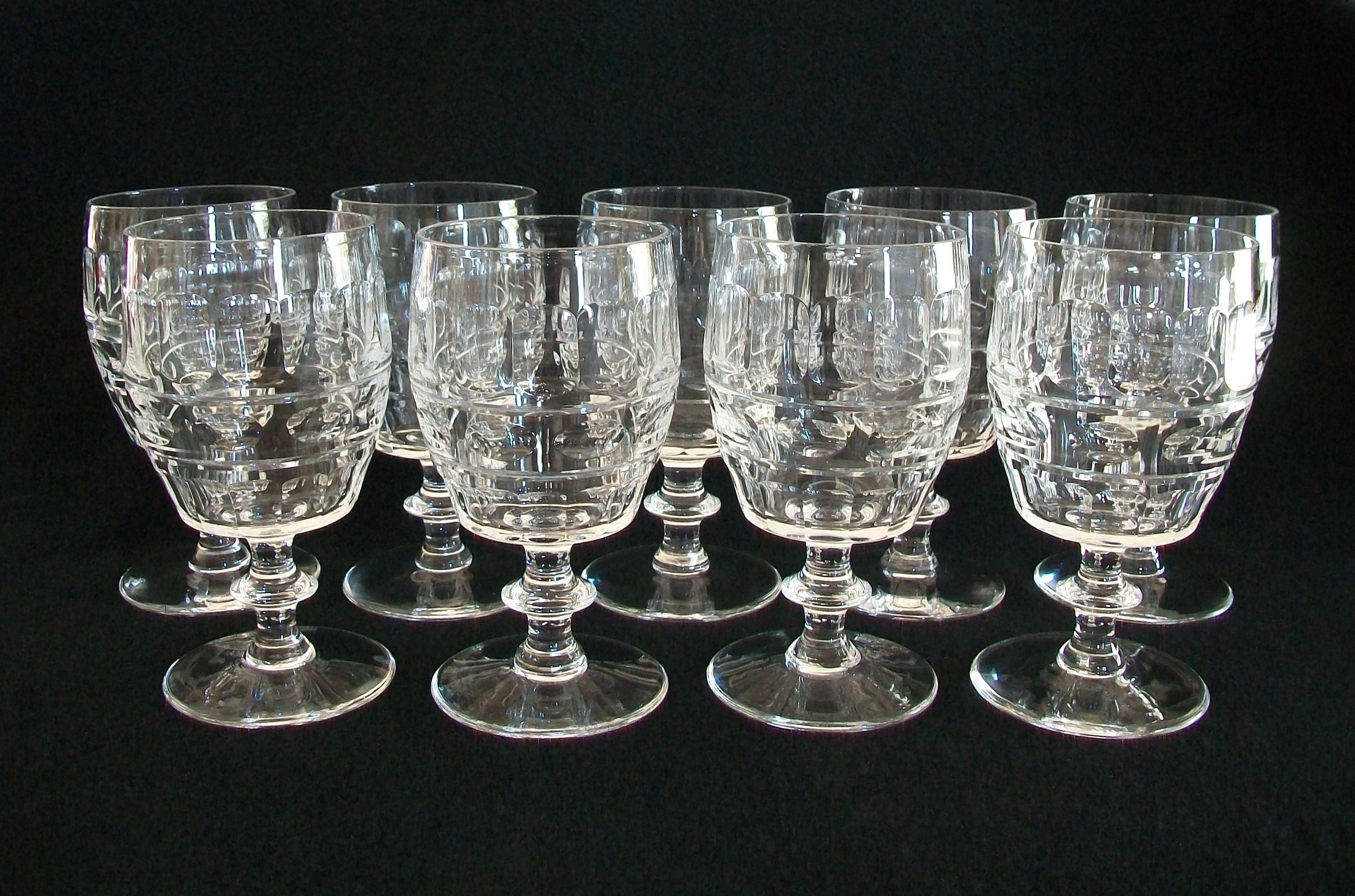 Val St. Lambert, Blarney, 62 Pieces Cristal Stemware, Belgique, Circa 1950-62 en vente 6