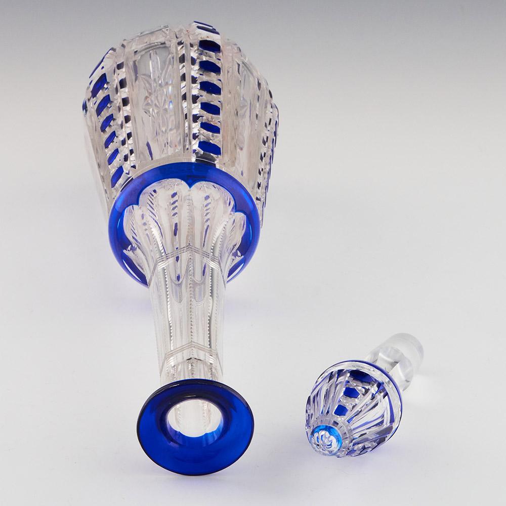 Carafe Val St Lambert bleue taillée en clair vers 1910 en vente 1