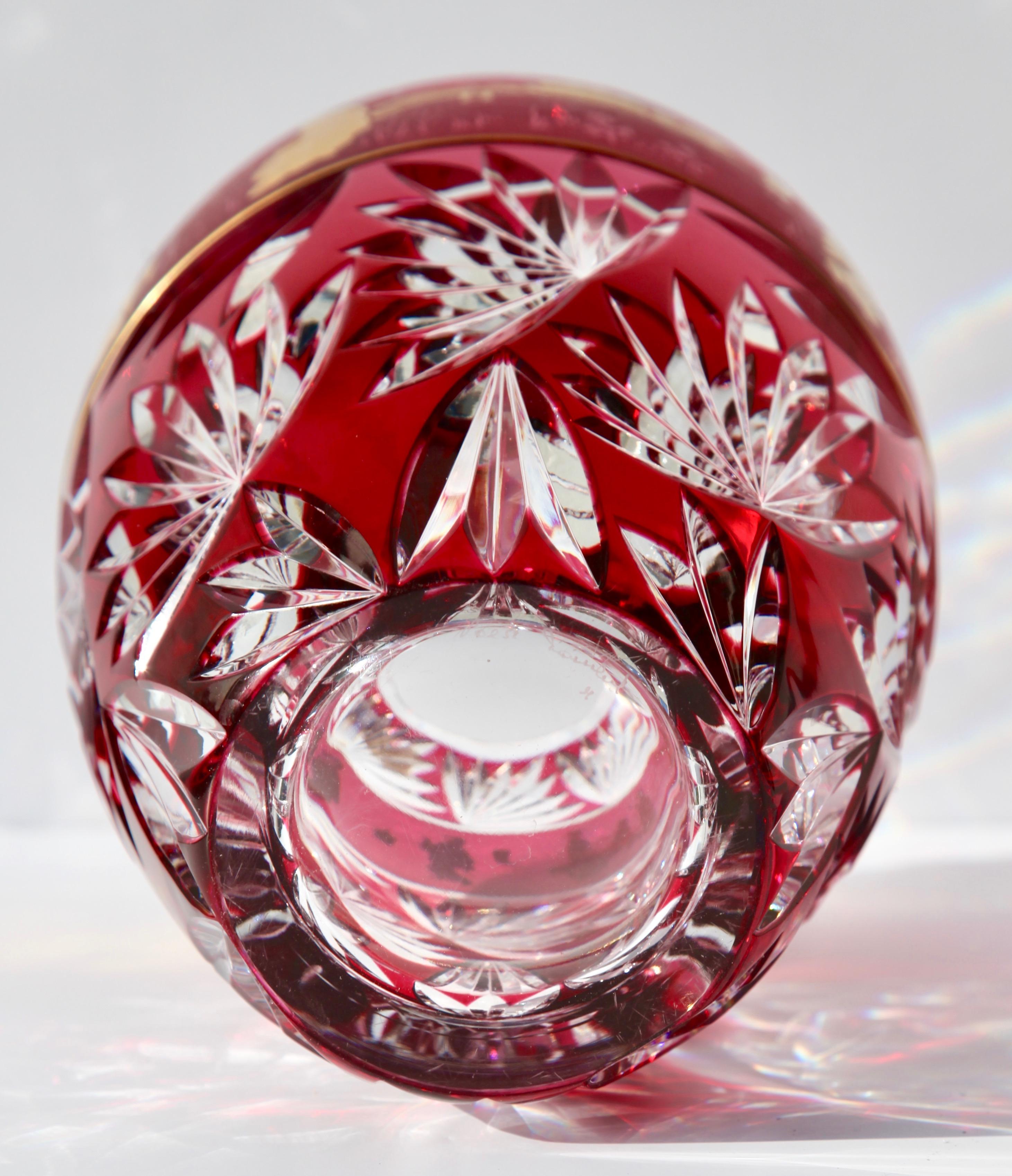 Milieu du XXe siècle Val St Lambert 'Label' Masterpieces, vase en cristal décoré d'or et taillé à la main