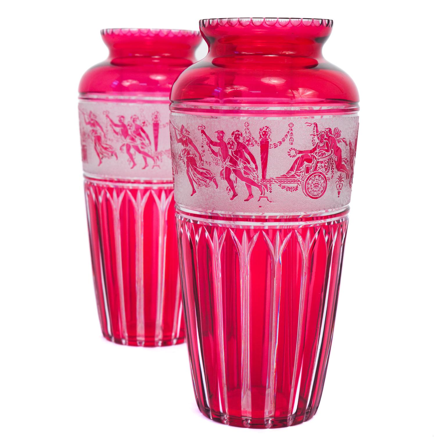 Début du 20ème siècle Rare paire de vases en verre camée canneberge de Val St Lambert en vente