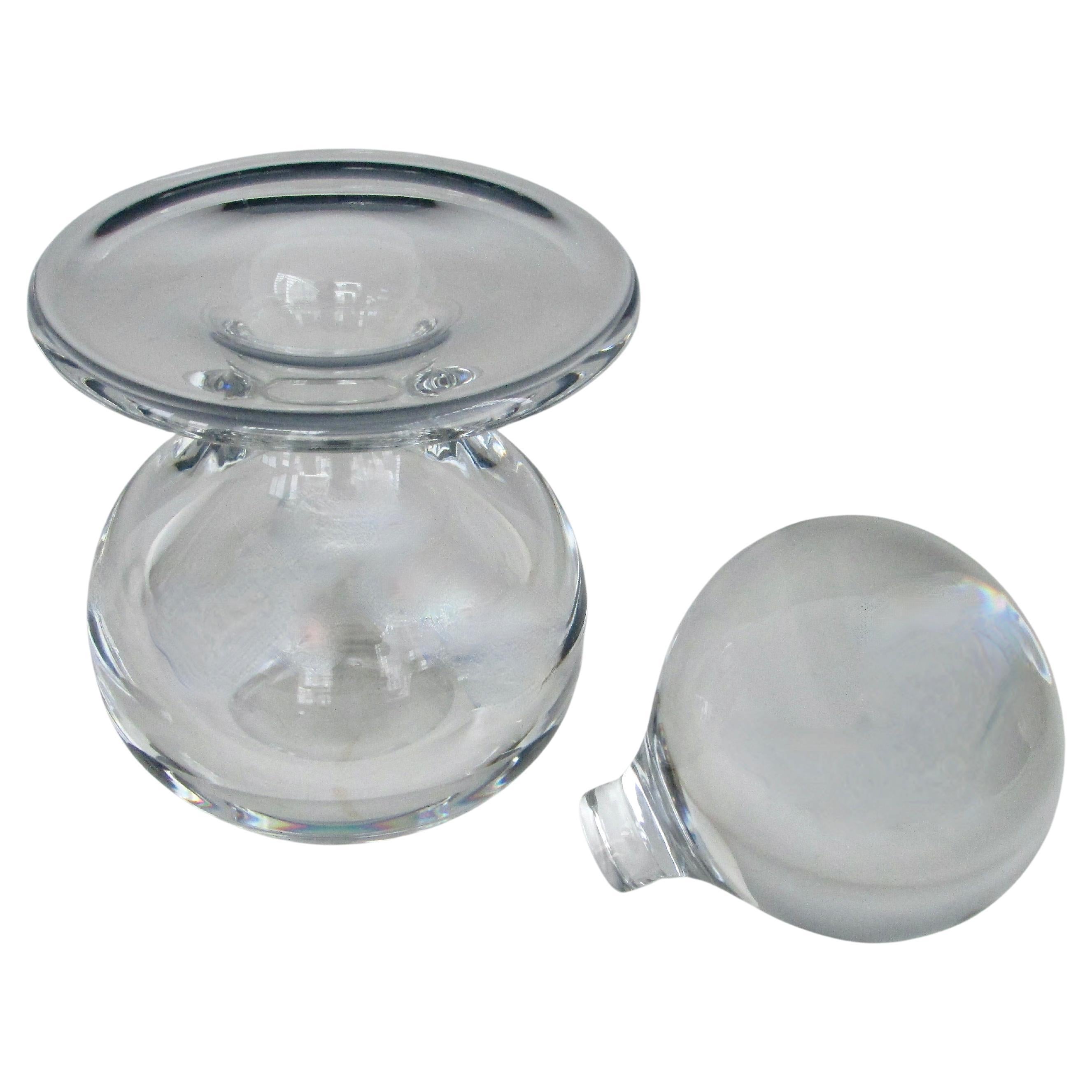 Val St. Lambert Substantial Modernist Crystal Clear Crystal Glass Decanter en venta