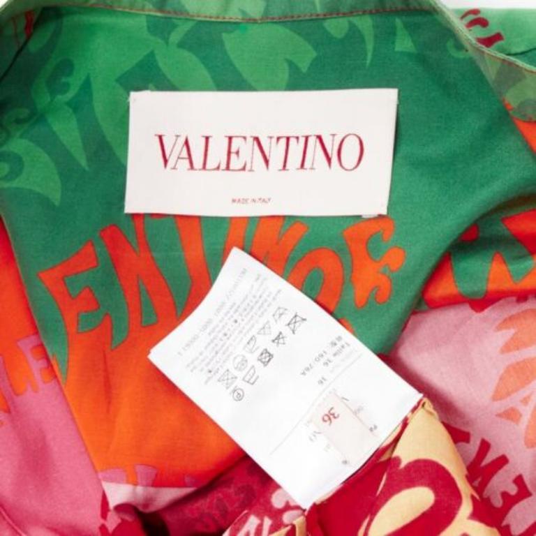 VALAENTINO GARAVANI Vestito caftano in seta e cotone con stampa logo arcobaleno IT36 XS in vendita 4