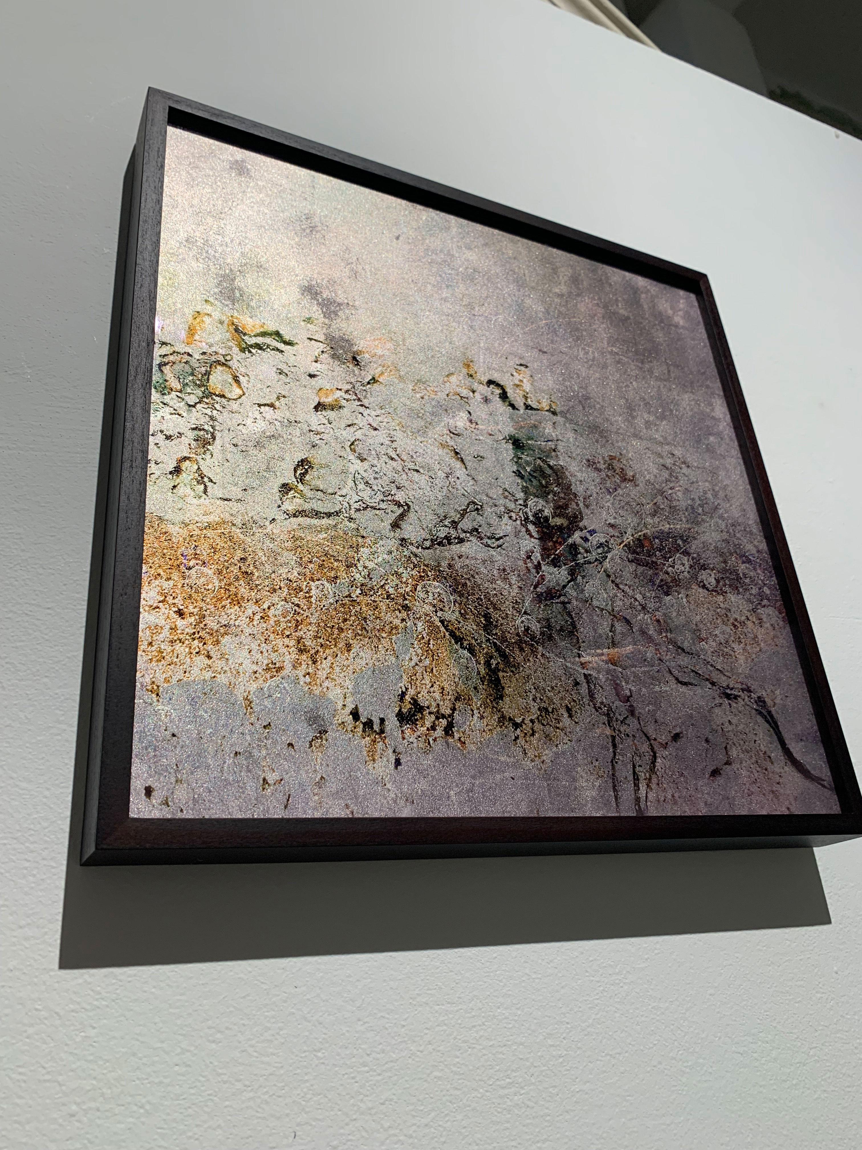 Cosmos II – Gedruckt auf Museumsglas, von Hand vergoldet mit Mond und Blattgold (Braun), Abstract Painting, von Valda Bailey