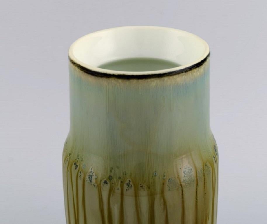 Vernissé Valdemar Engelhardt (1860-1915) pour Royal Copenhagen. Vase en porcelaine unique.  en vente